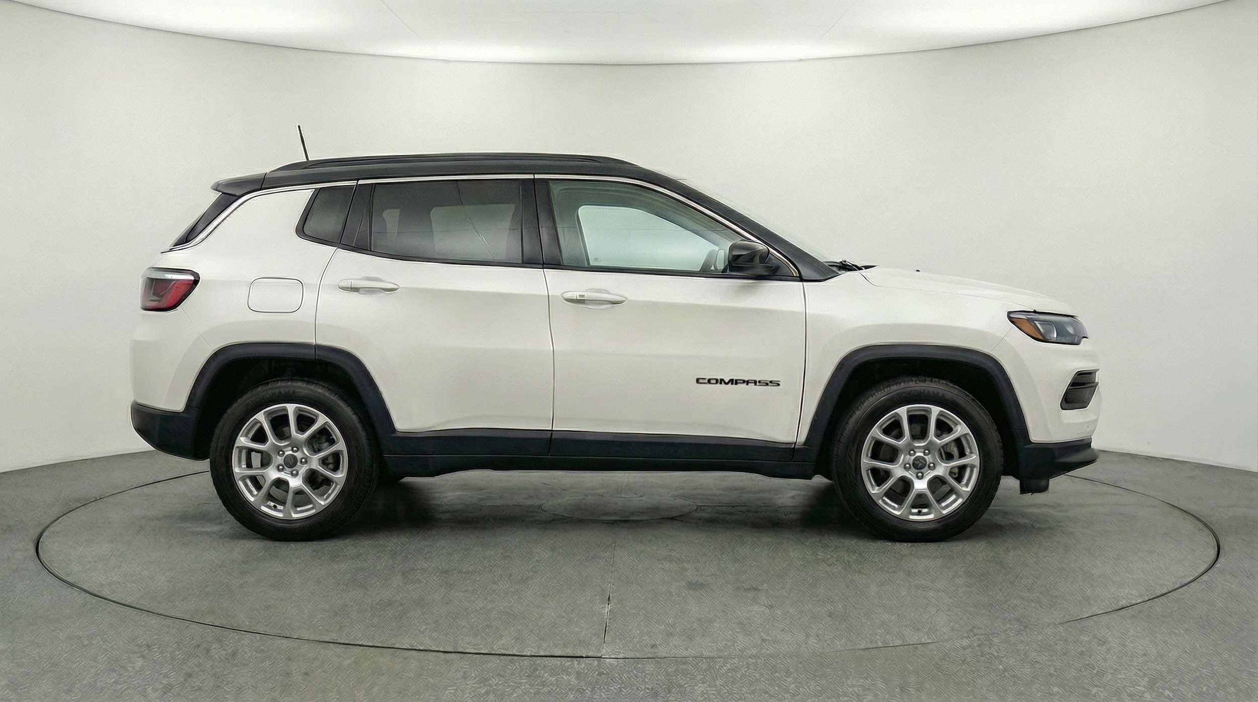 Thumbnail: 2025 Jeep Compass - 8