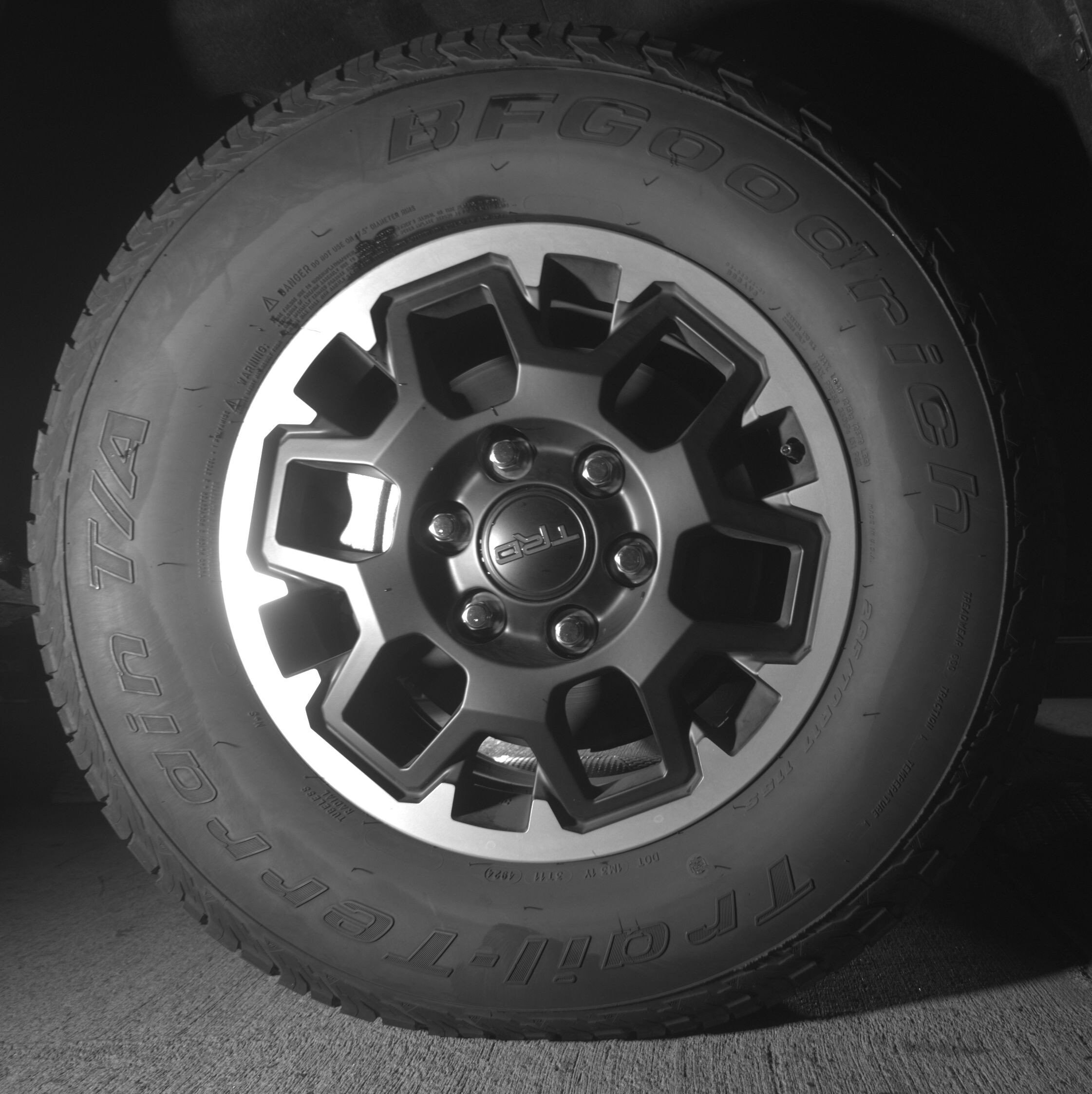 Thumbnail: 2025 Toyota Tacoma - 12