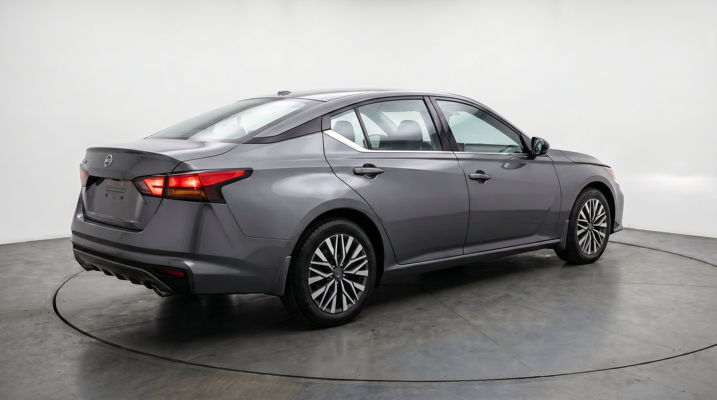 Thumbnail: 2025 Nissan Altima - 9