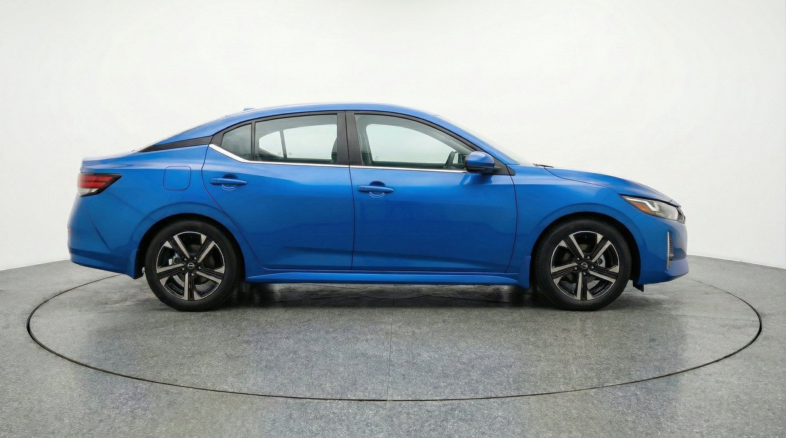 Thumbnail: 2025 Nissan Sentra - 11