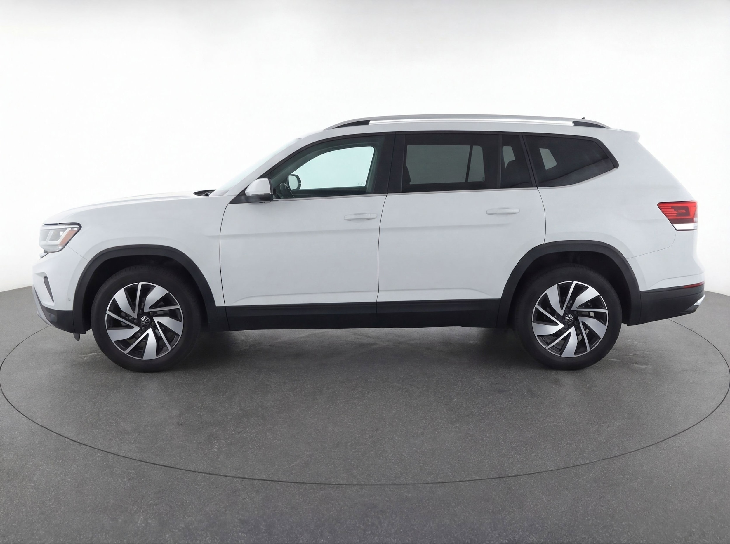 Thumbnail: 2025 Volkswagen Atlas - 3