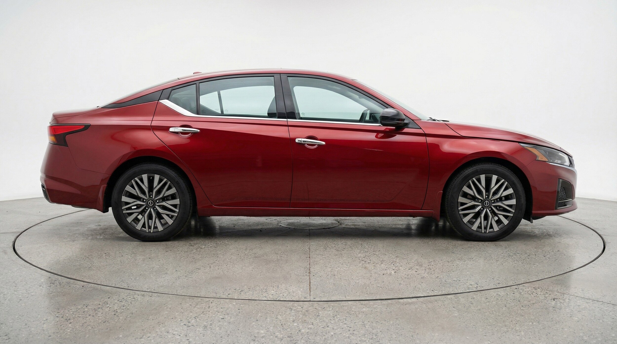 Thumbnail: 2025 Nissan Altima - 9