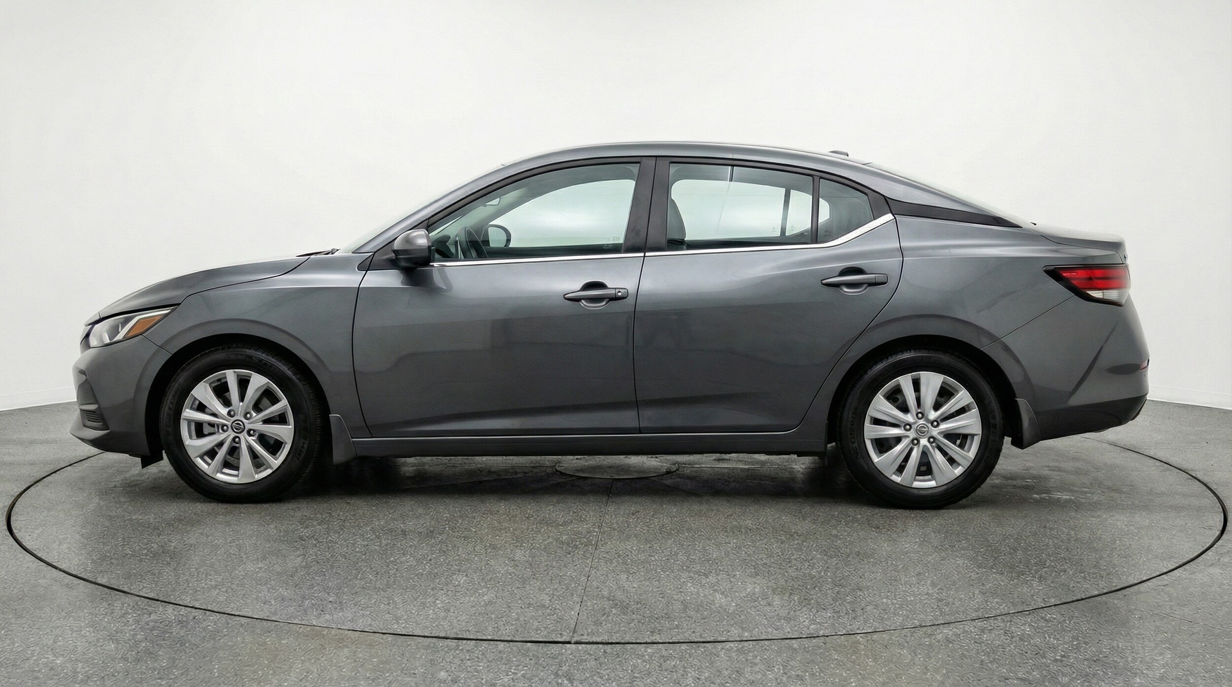 Thumbnail: 2025 Nissan Sentra - 4