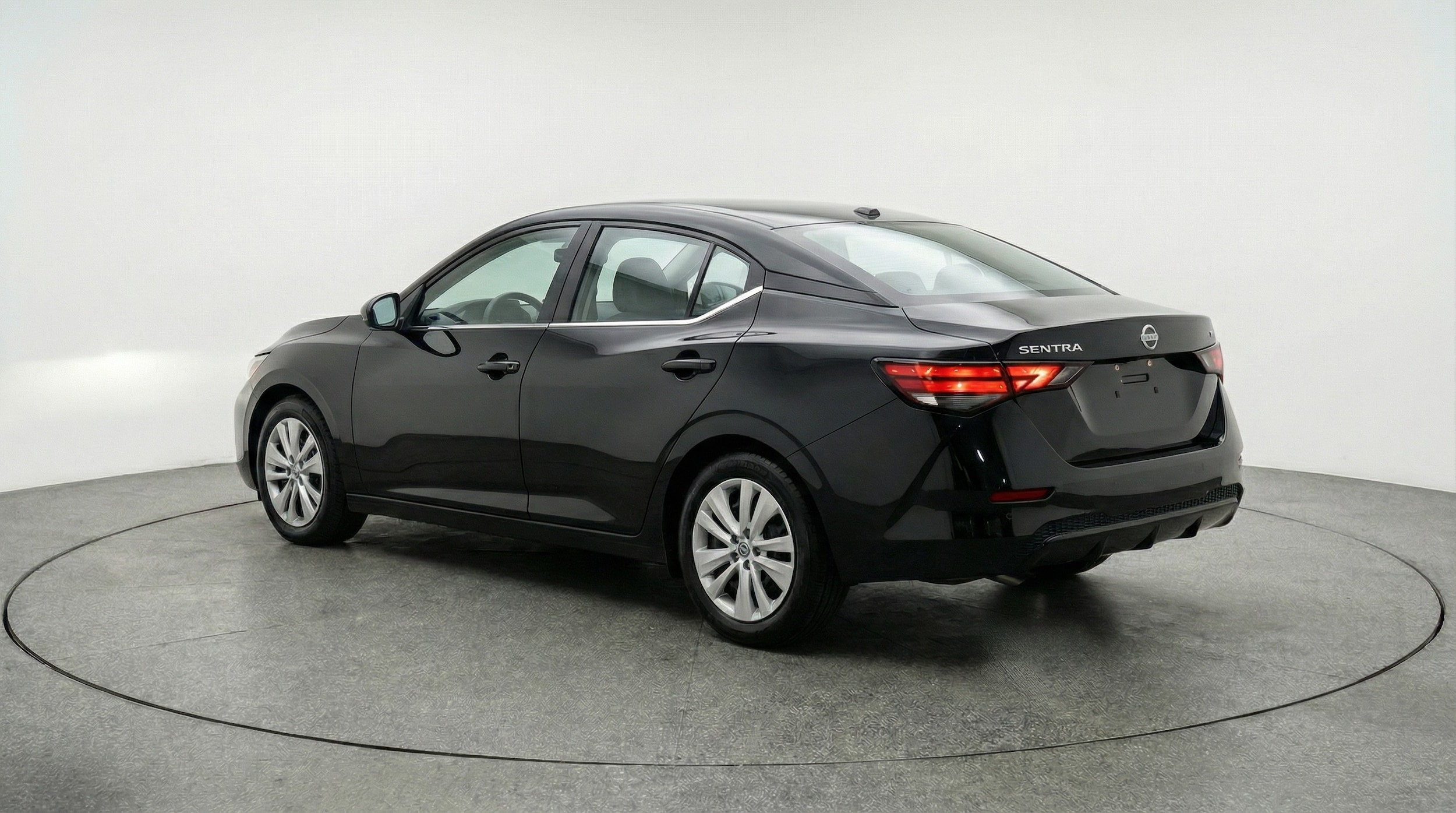 Thumbnail: 2025 Nissan Sentra - 5