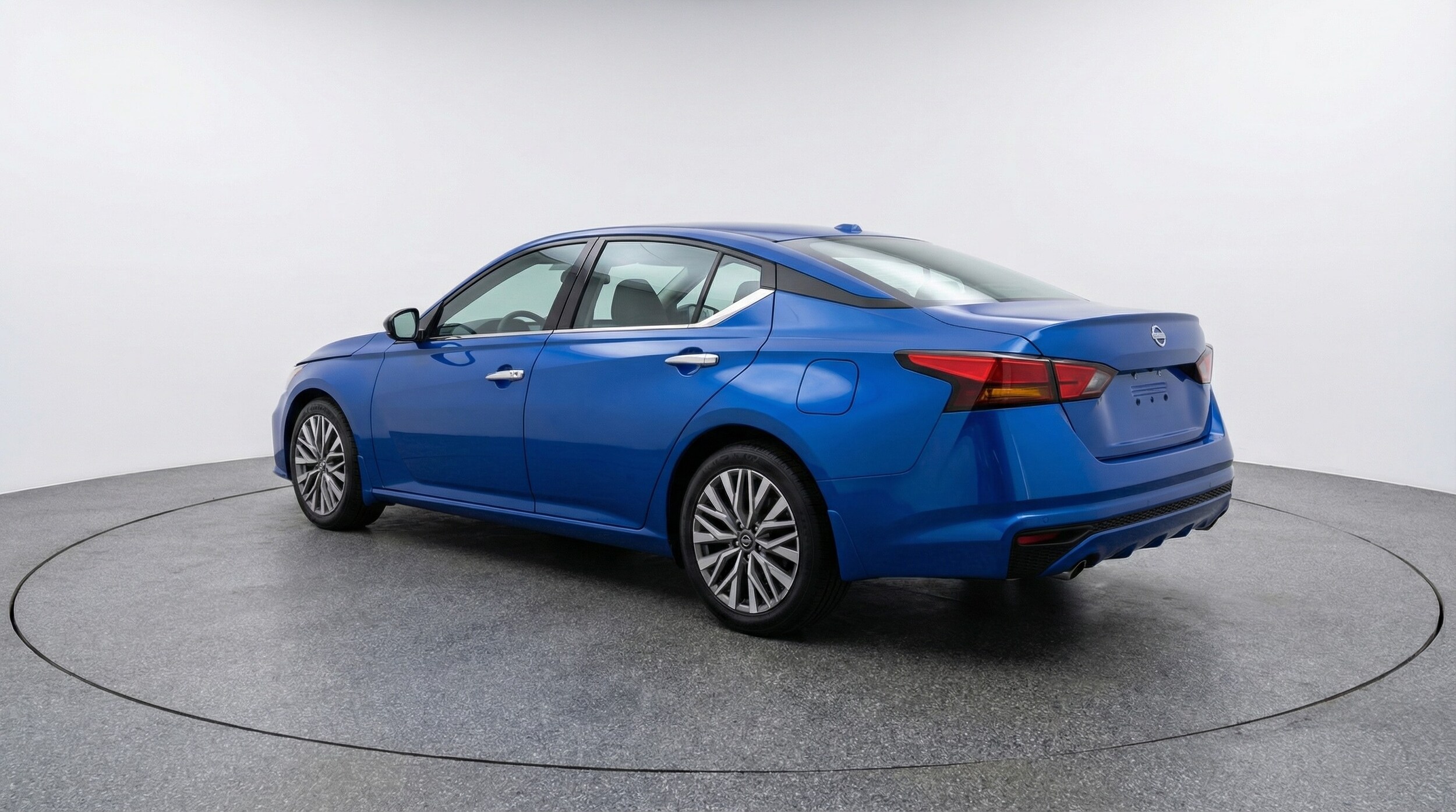 Thumbnail: 2025 Nissan Altima - 5