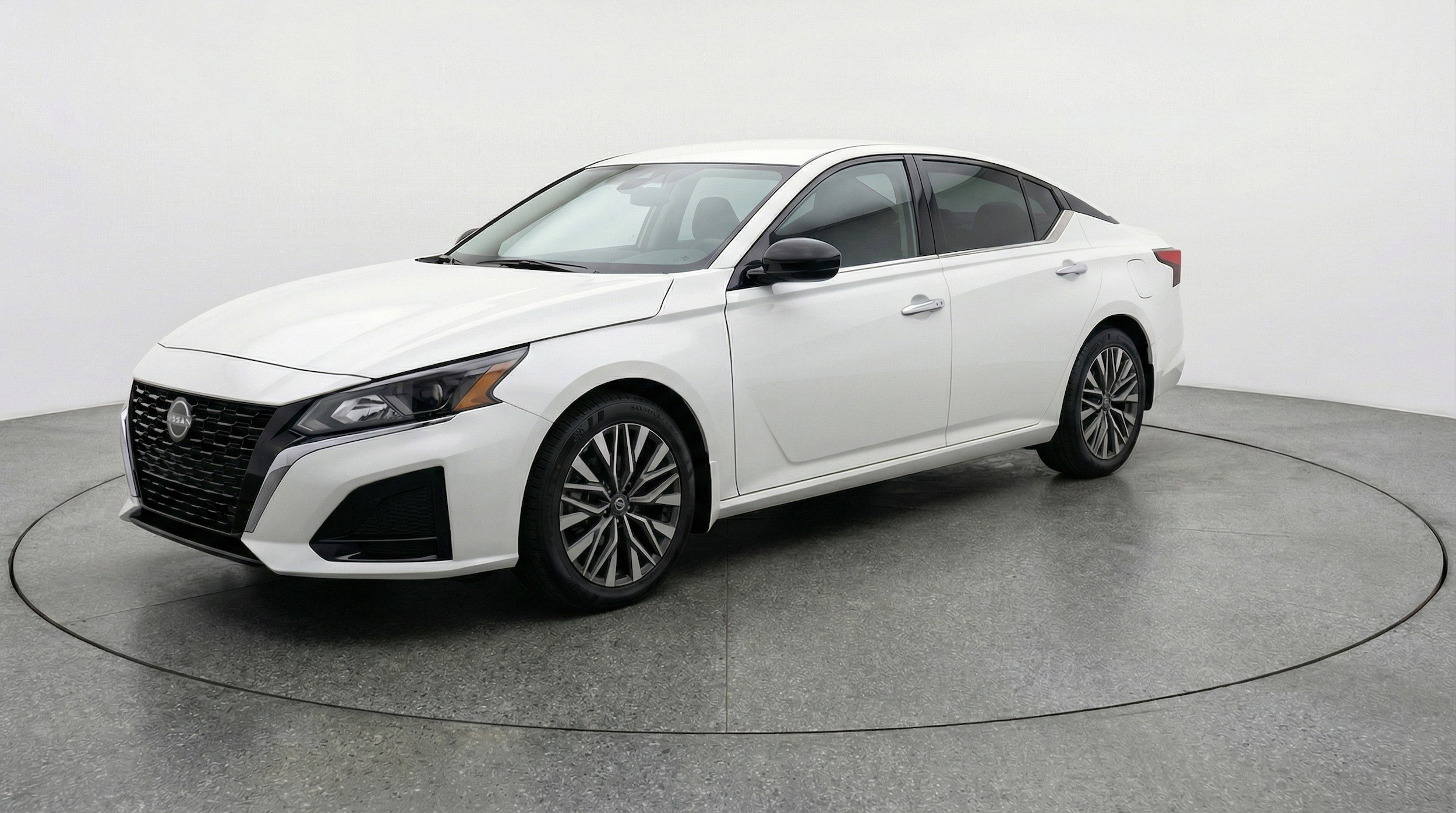 Thumbnail: 2025 Nissan Altima - 2