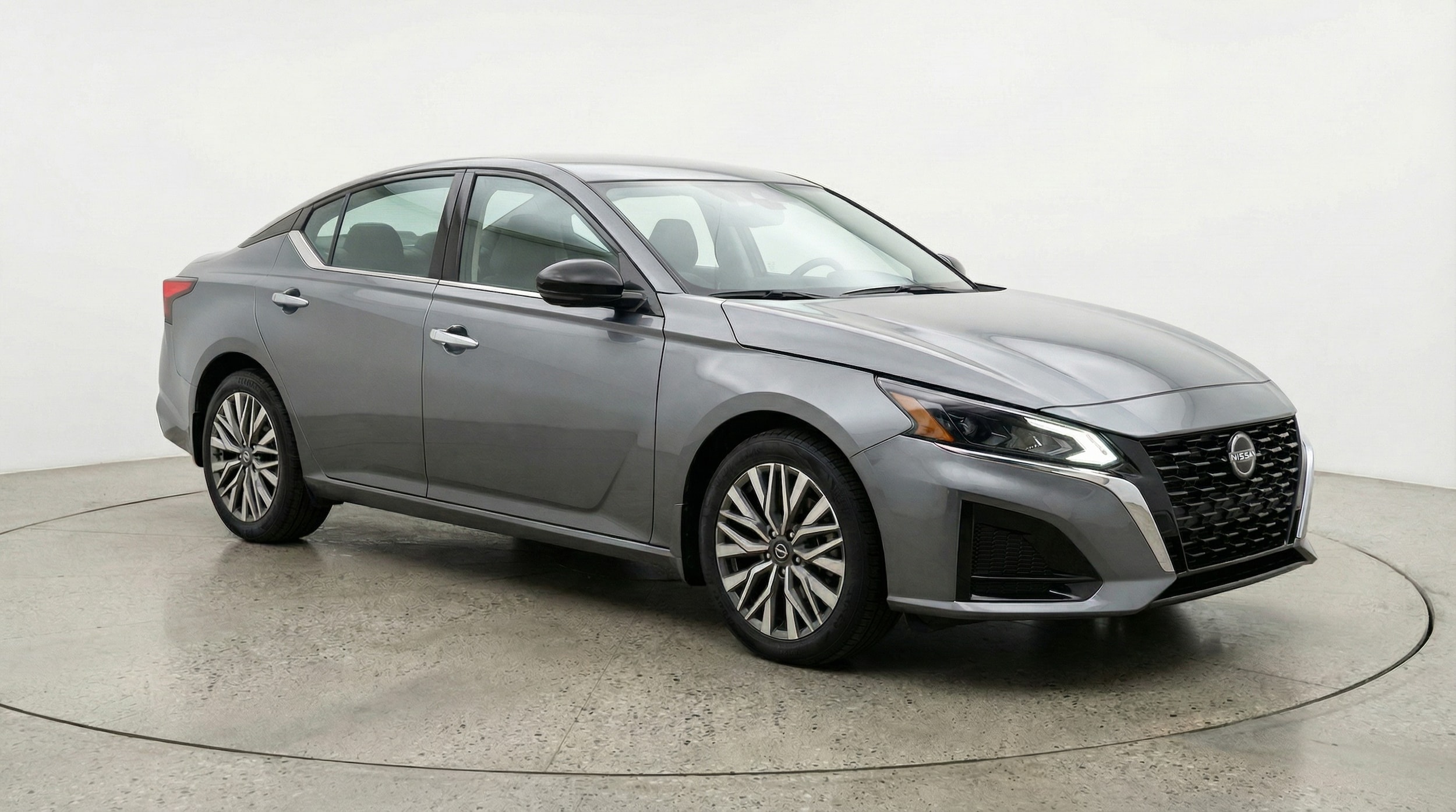 Thumbnail: 2025 Nissan Altima - 1