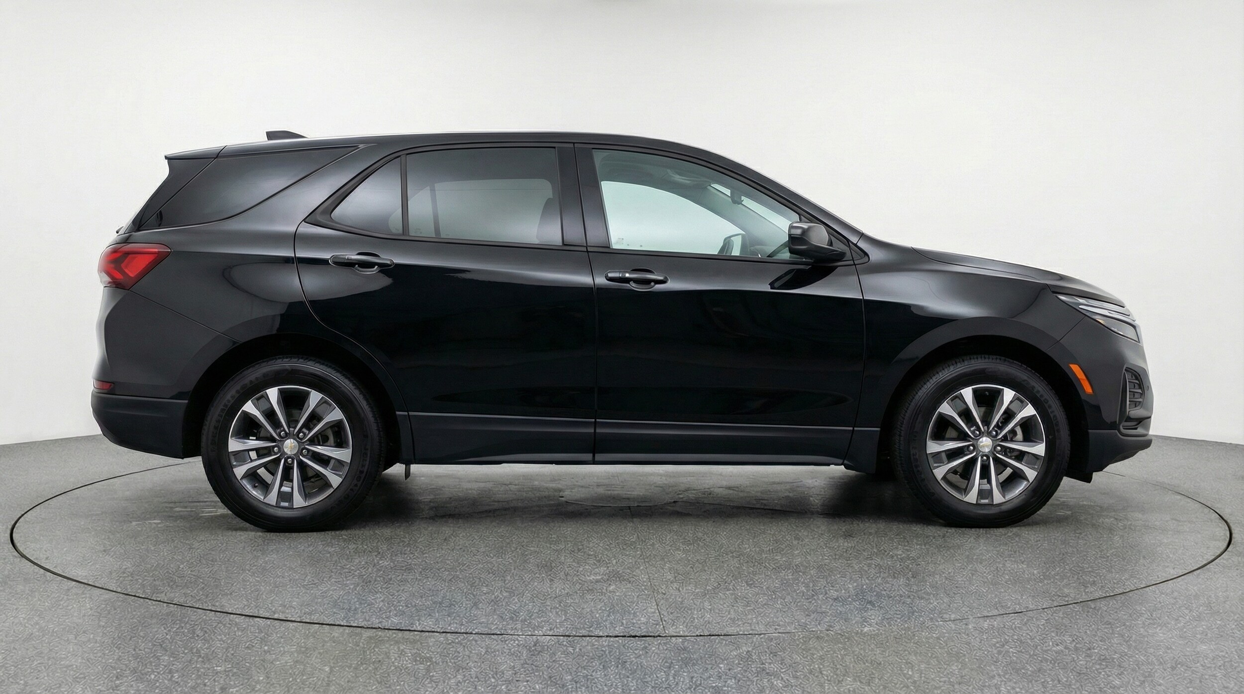 Thumbnail: 2025 Chevrolet Equinox - 8