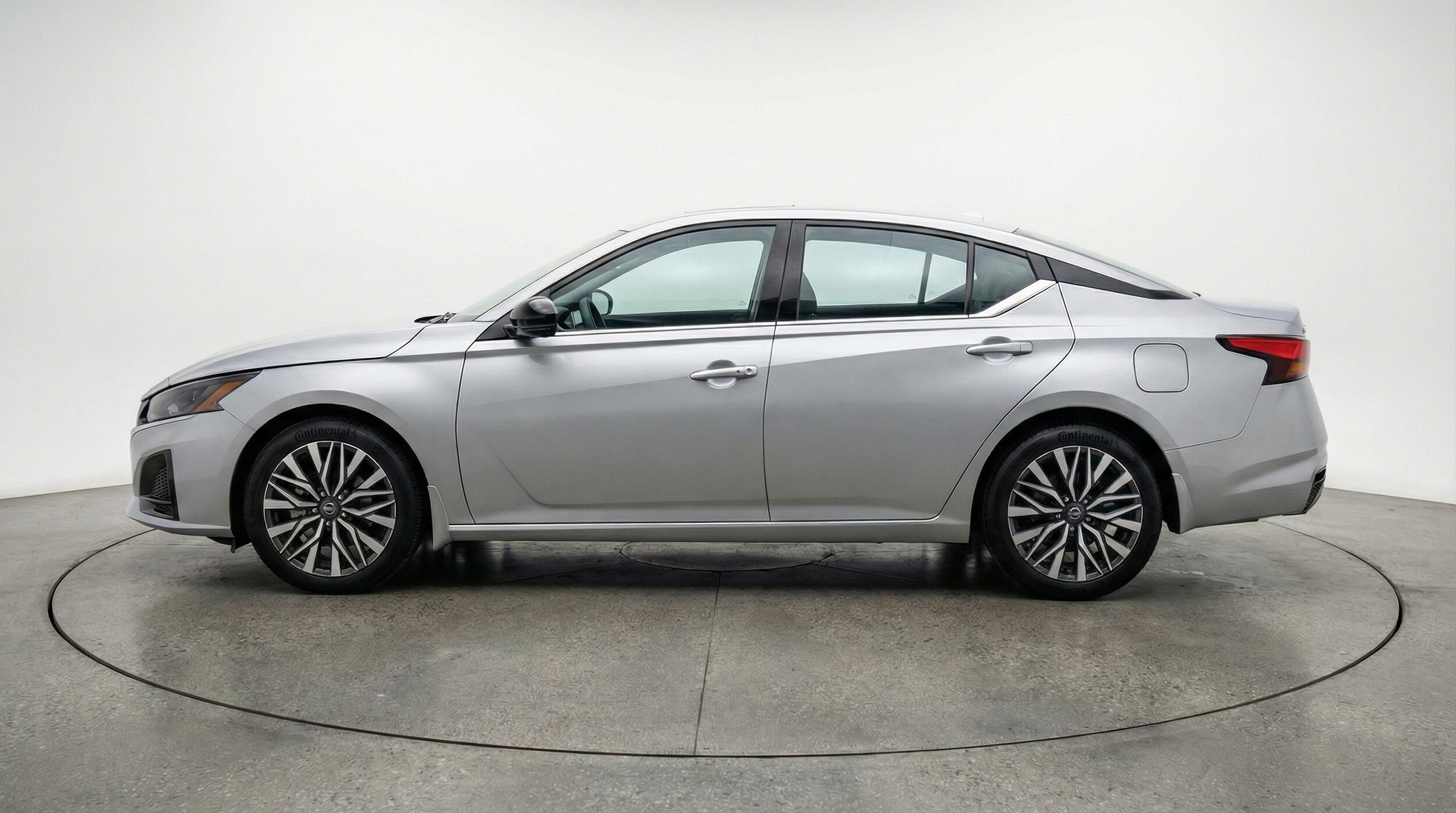 Thumbnail: 2025 Nissan Altima - 4