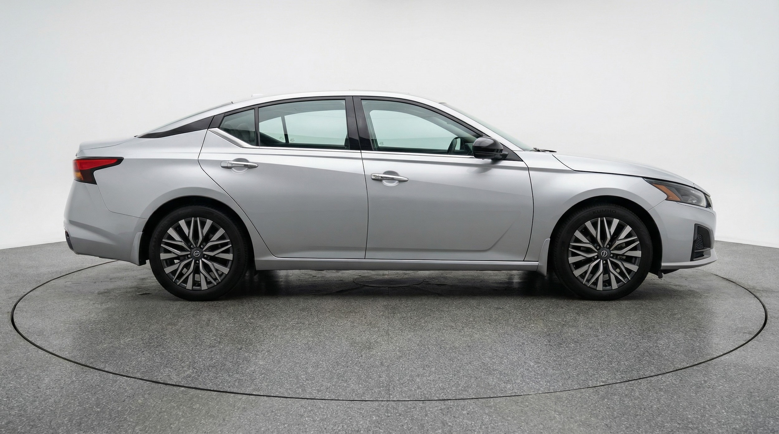 Thumbnail: 2025 Nissan Altima - 8