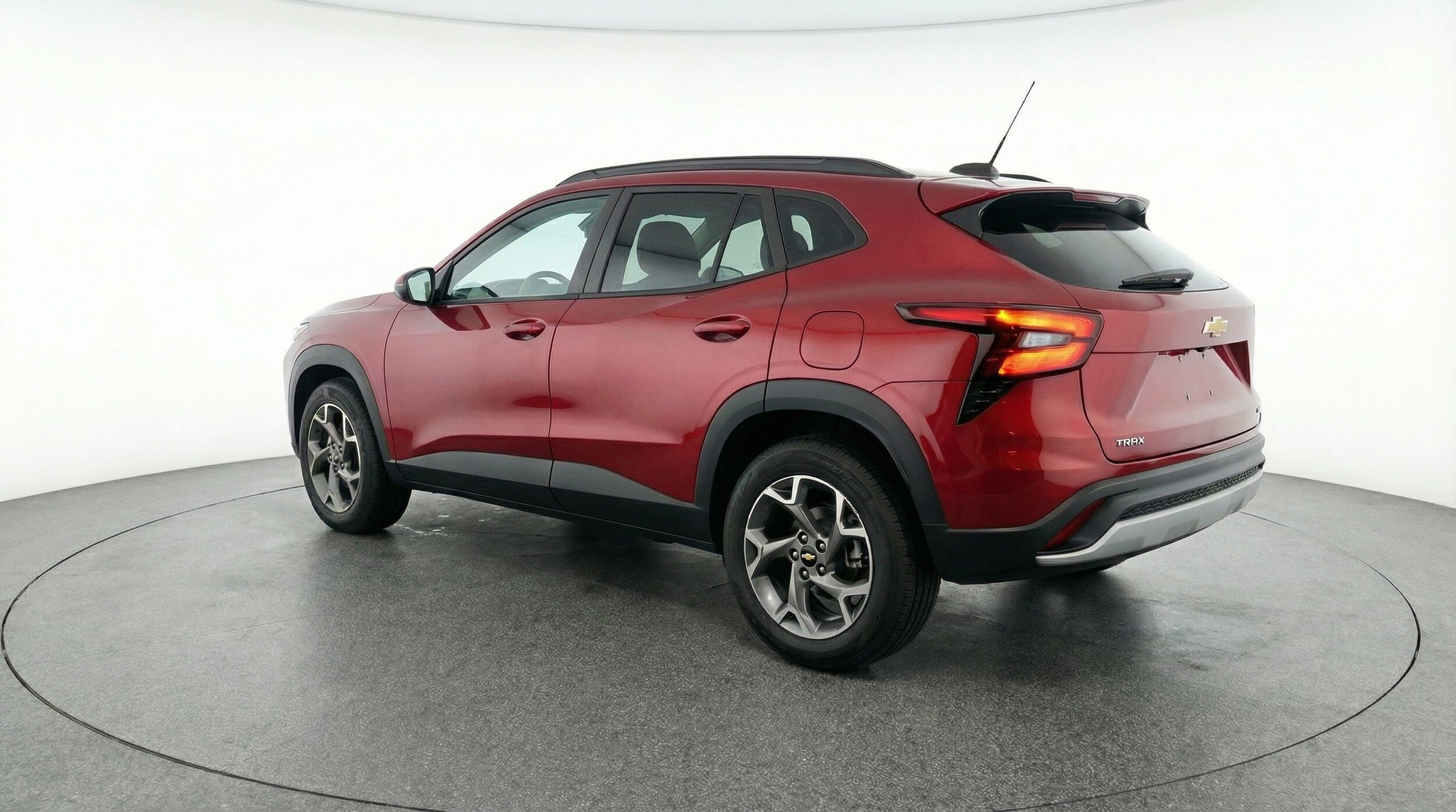 Thumbnail: 2025 Chevrolet Trax - 5