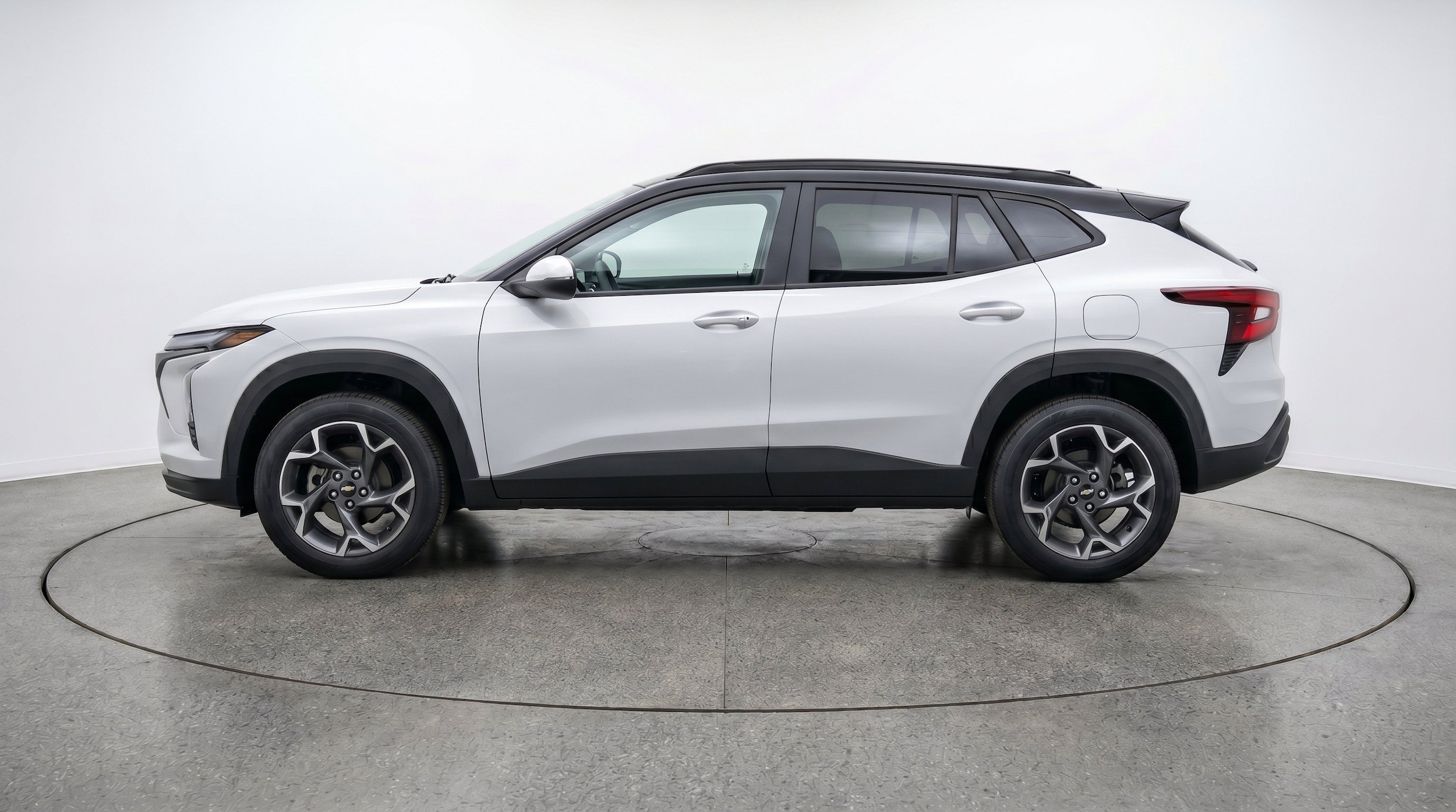 Thumbnail: 2025 Chevrolet Trax - 3