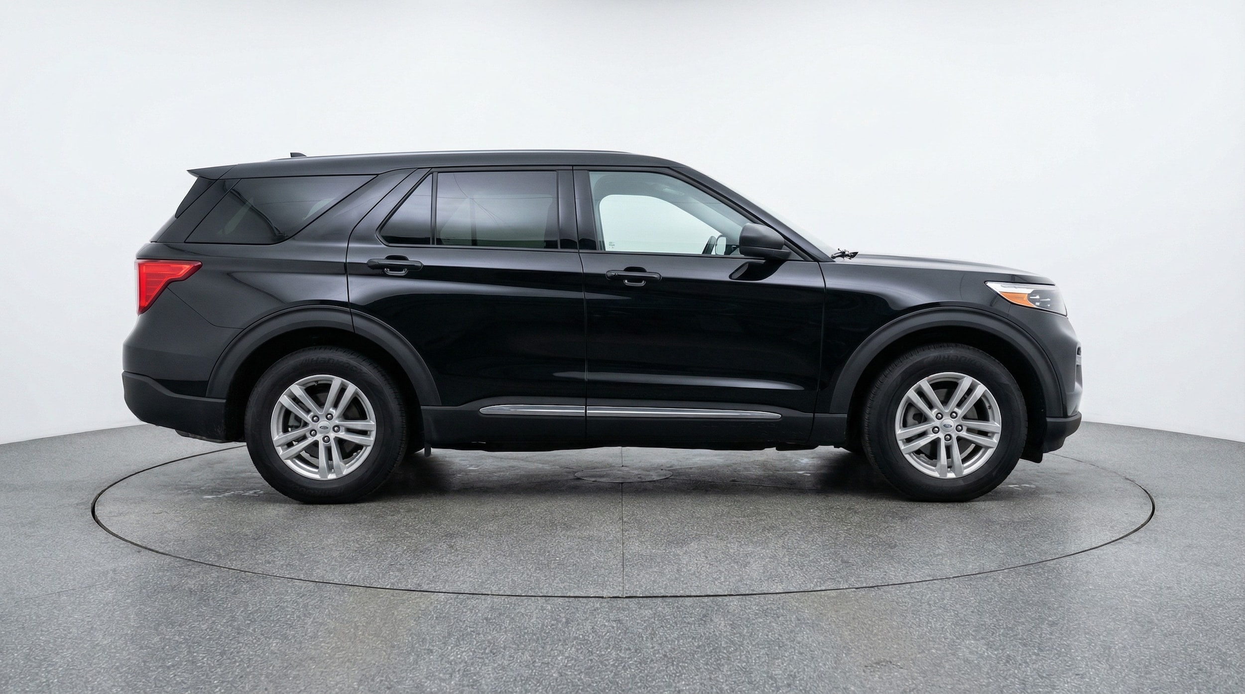 Thumbnail: 2024 Ford Explorer - 8