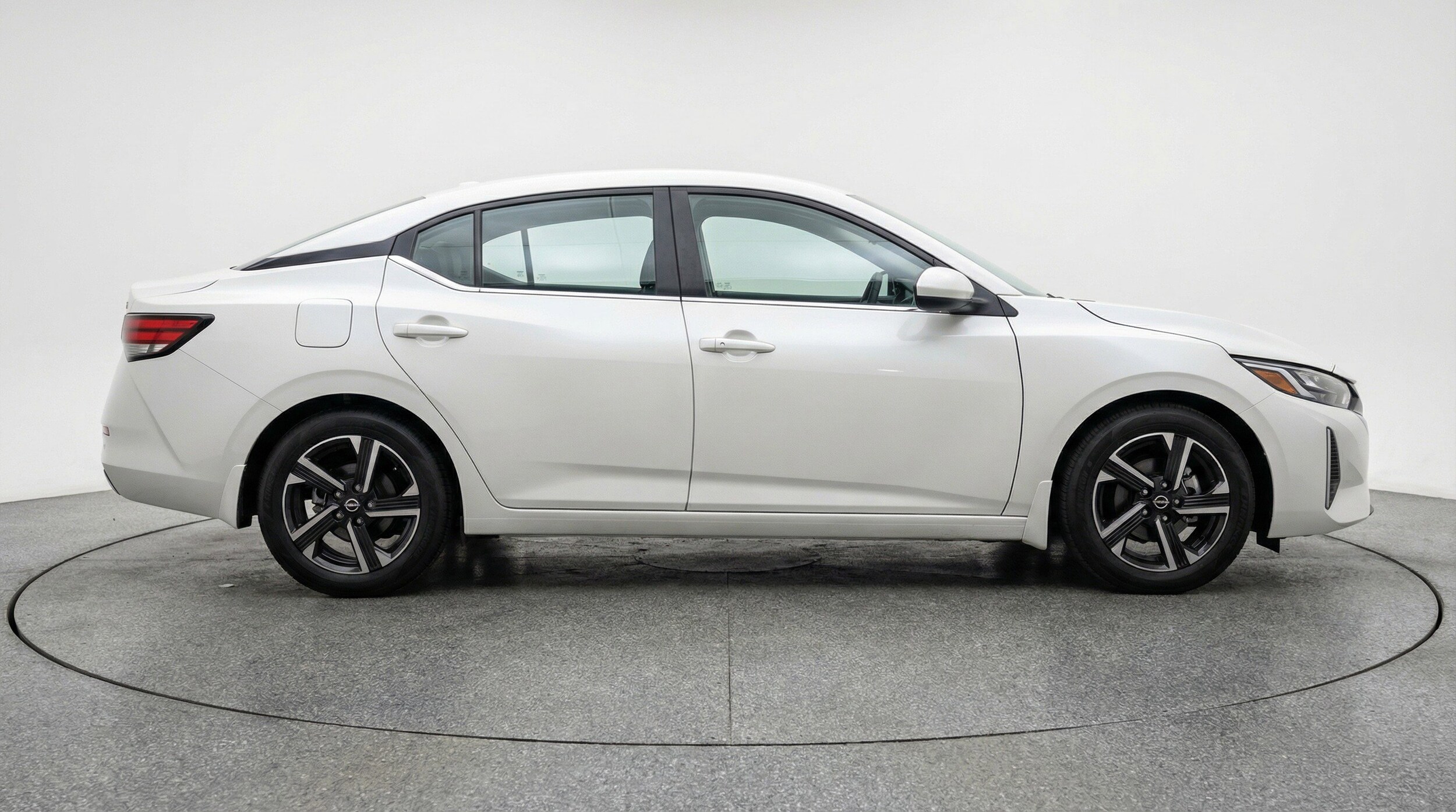 Thumbnail: 2025 Nissan Sentra - 9