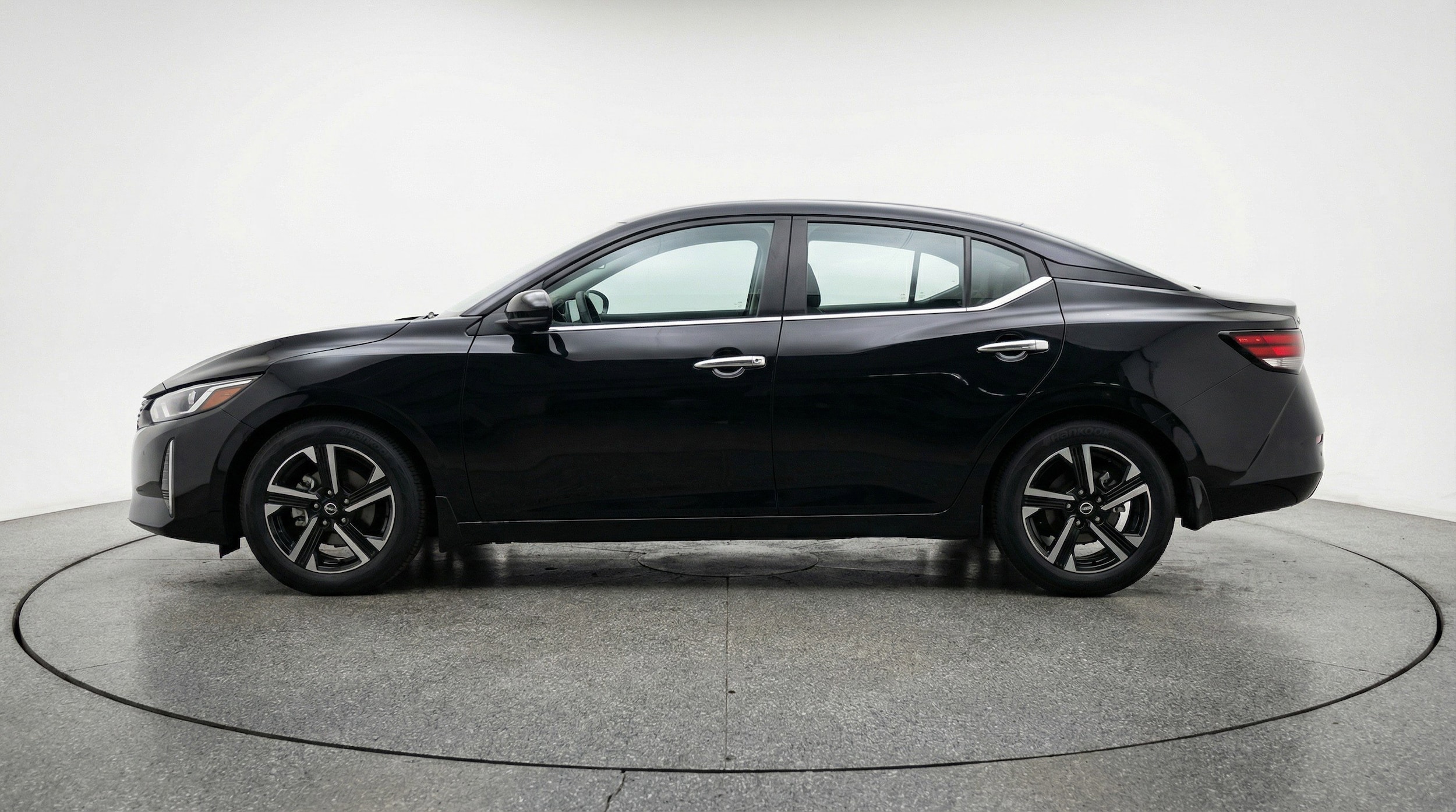 Thumbnail: 2025 Nissan Sentra - 5