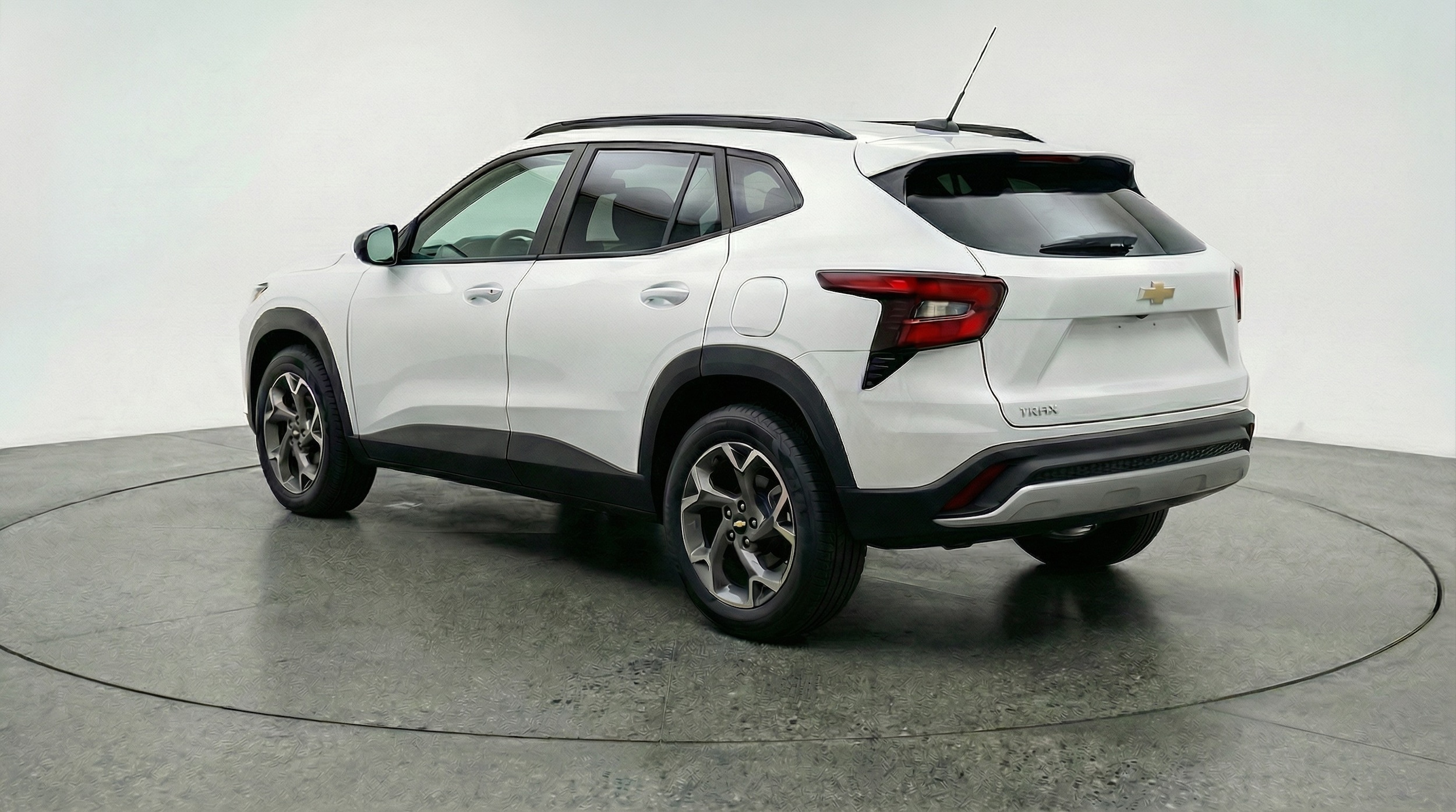 Thumbnail: 2025 Chevrolet Trax - 5