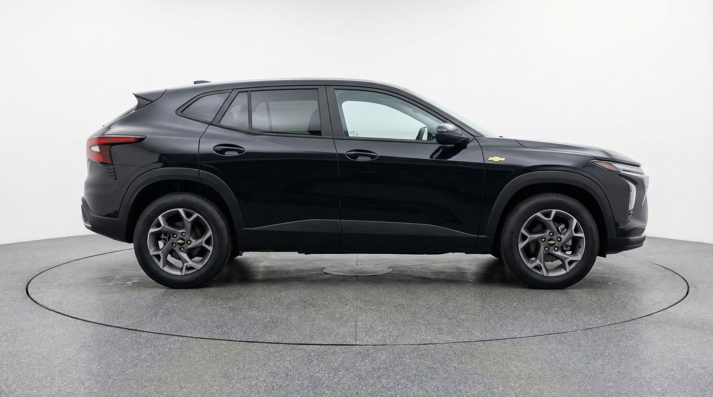 Thumbnail: 2025 Chevrolet Trax - 9