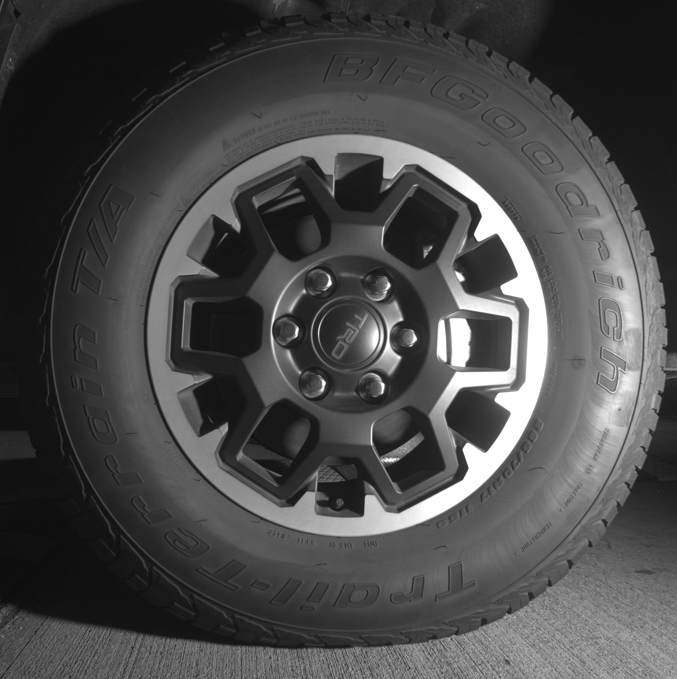 Thumbnail: 2025 Toyota Tacoma - 11