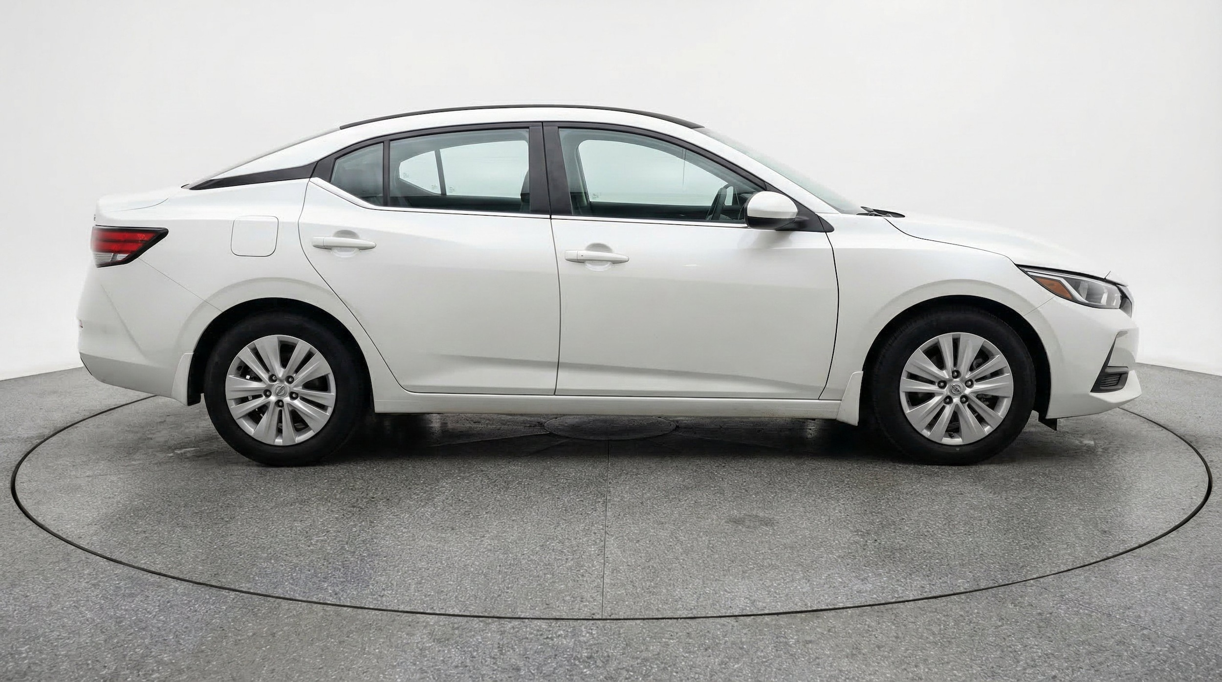 Thumbnail: 2025 Nissan Sentra - 9