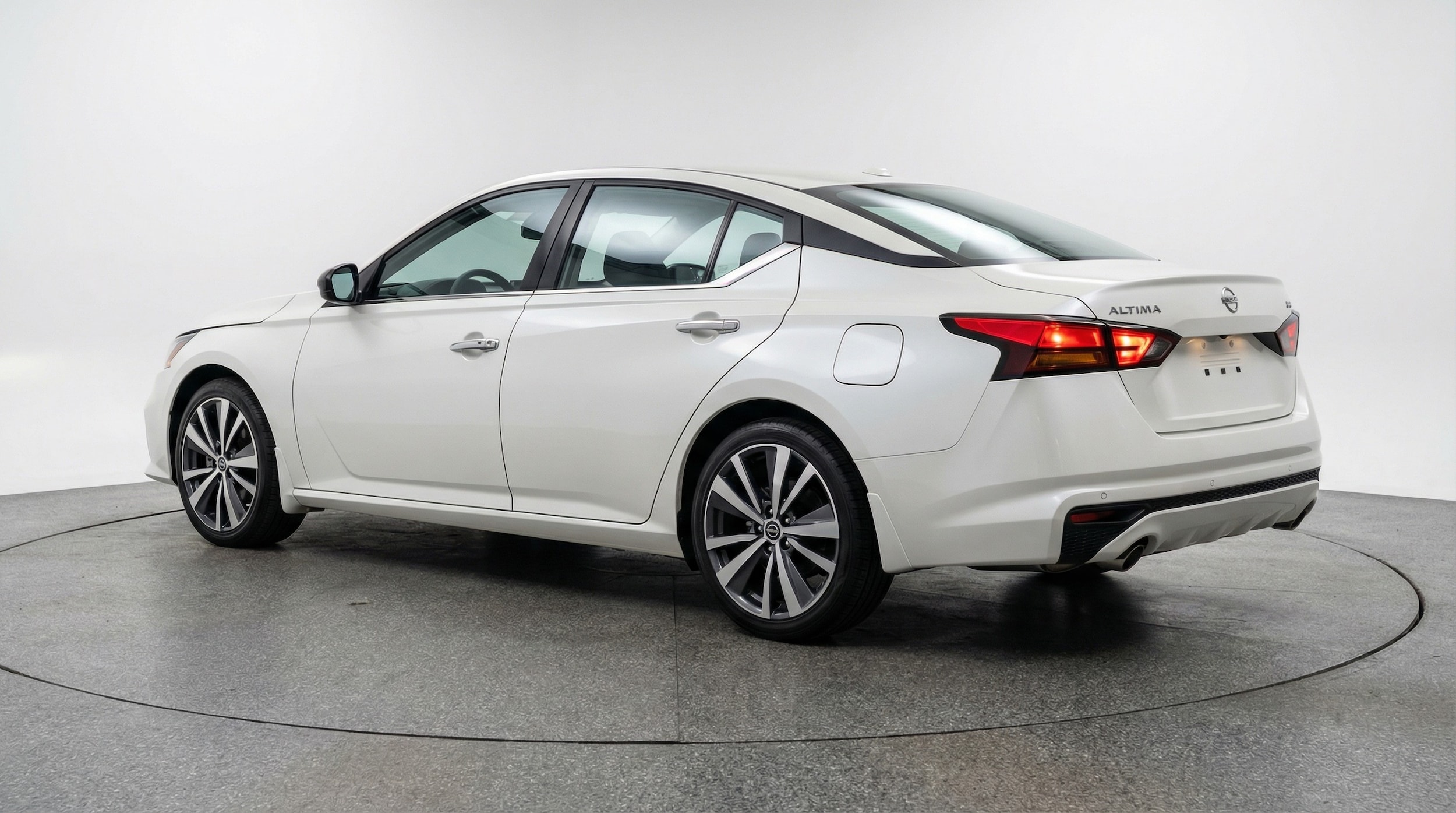 Thumbnail: 2025 Nissan Altima - 5