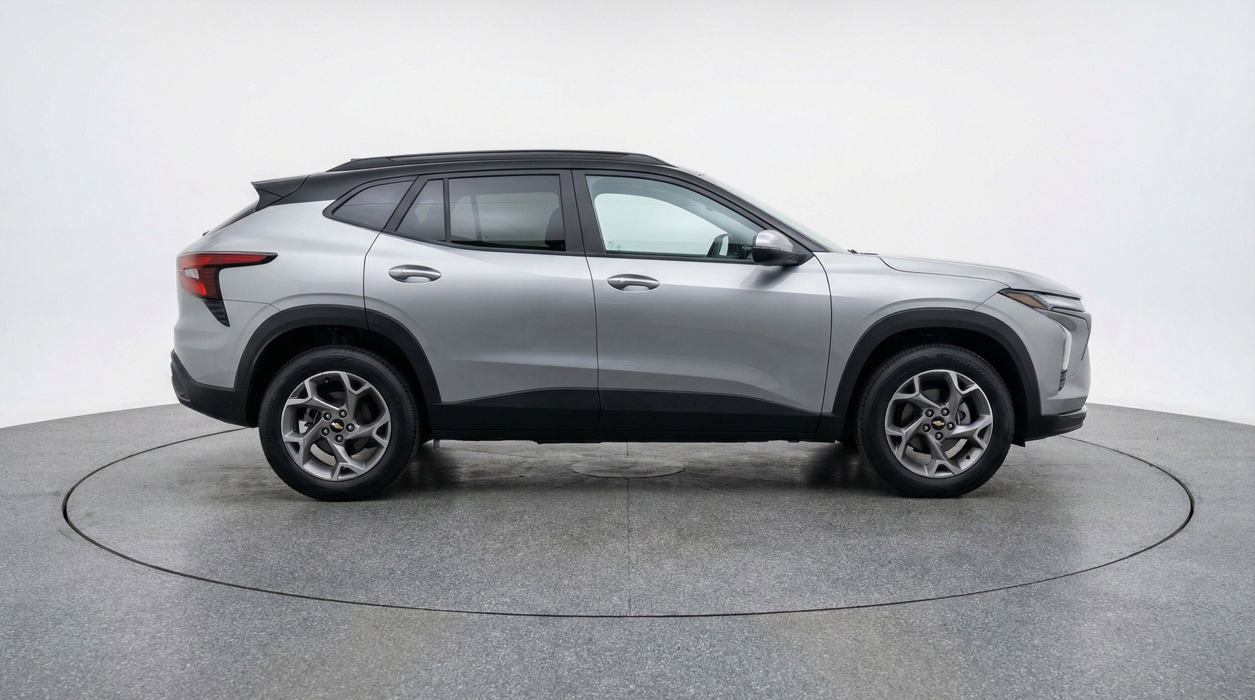 Thumbnail: 2025 Chevrolet Trax - 9