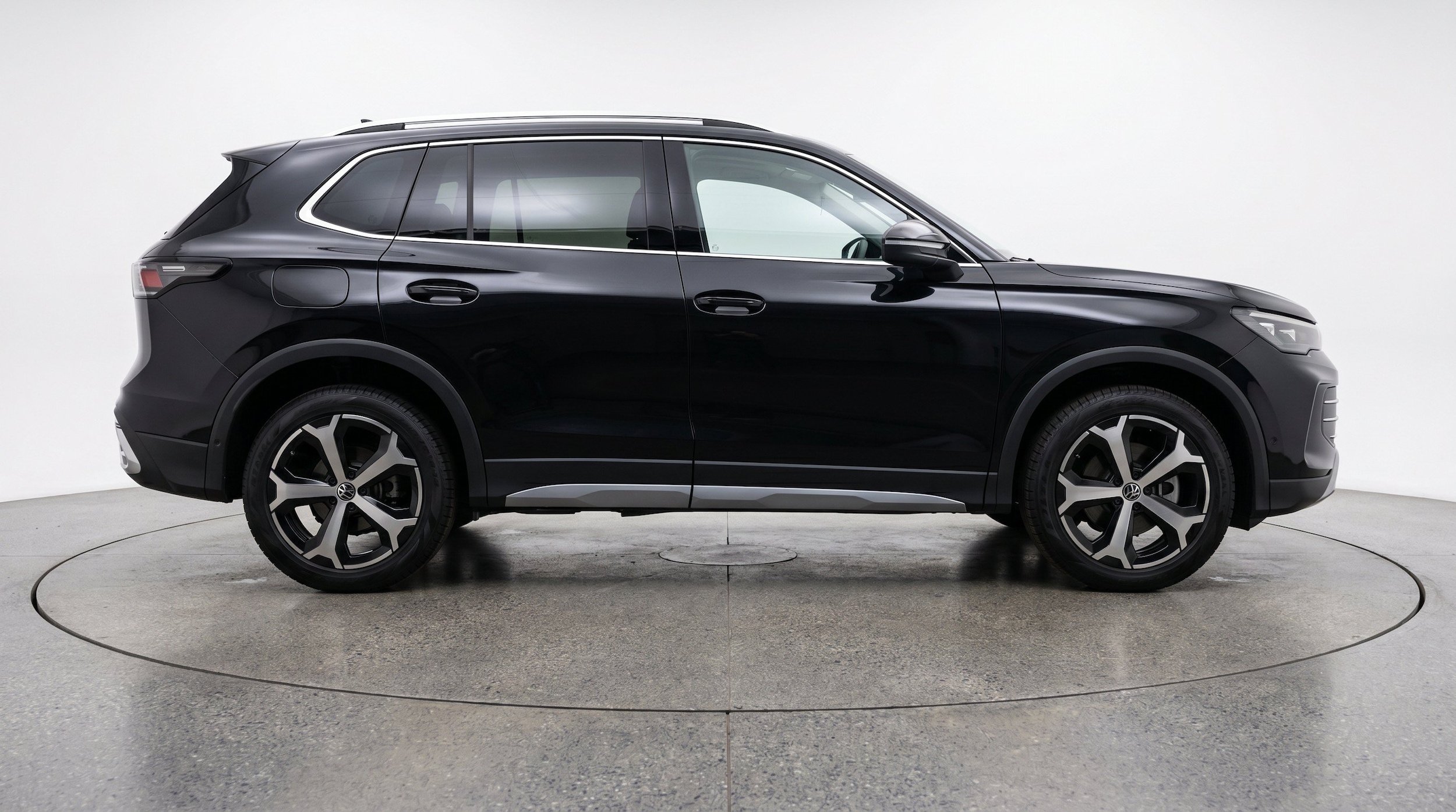 Thumbnail: 2026 Volkswagen Tiguan - 9