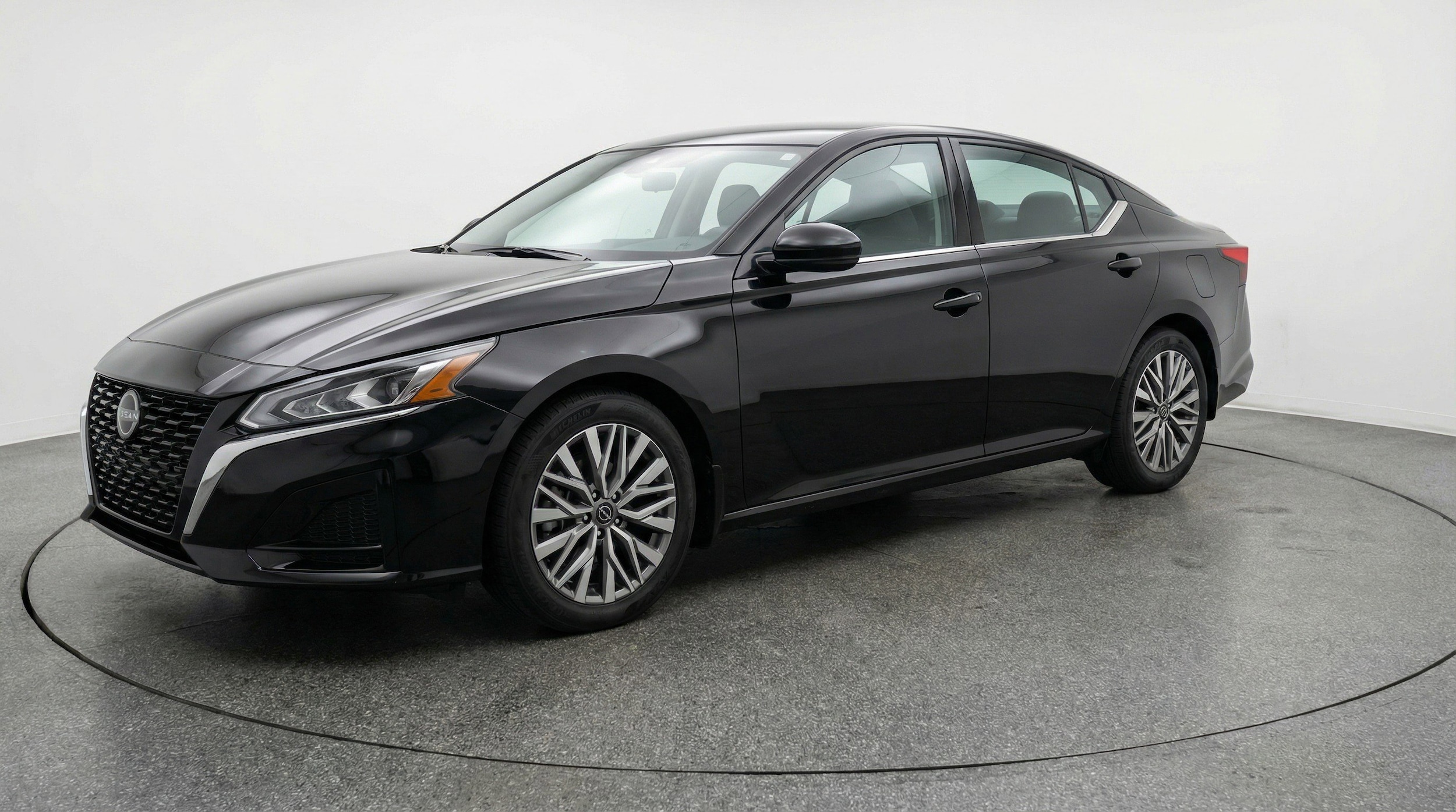 Thumbnail: 2025 Nissan Altima - 2