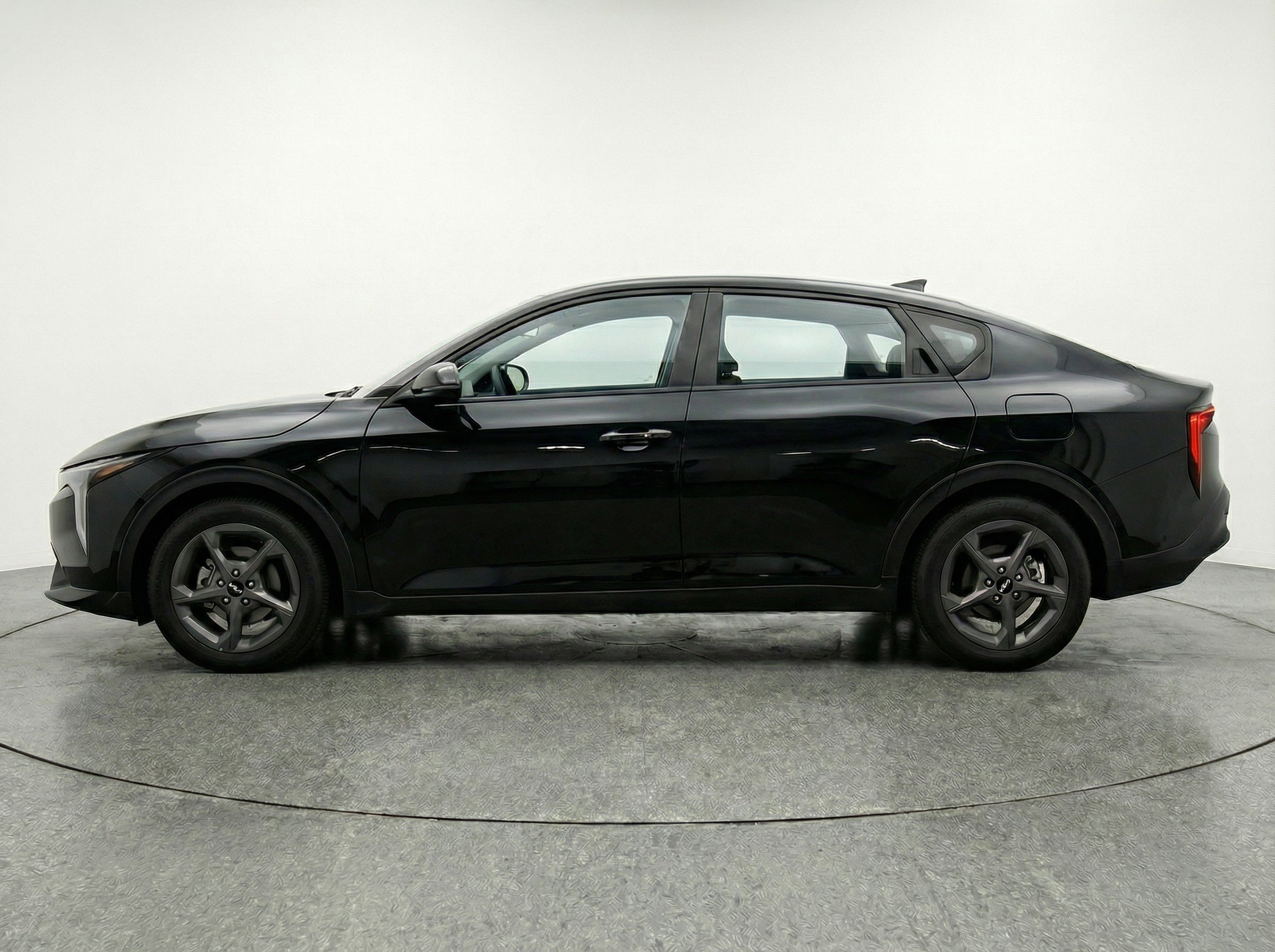 Thumbnail: 2025 Kia K4 - 3