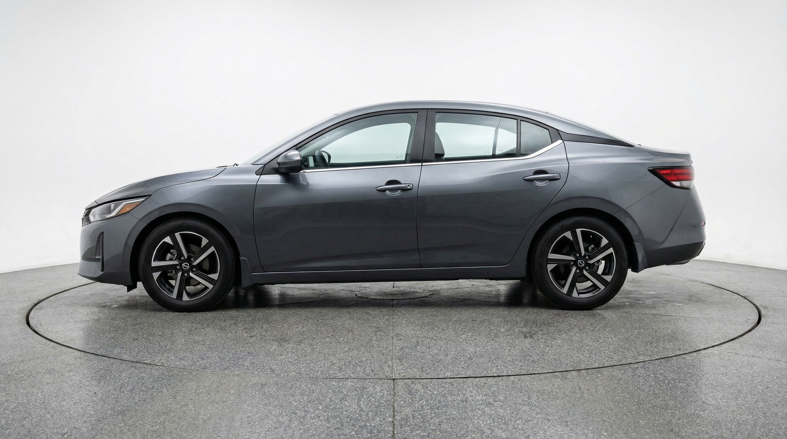 Thumbnail: 2025 Nissan Sentra - 3