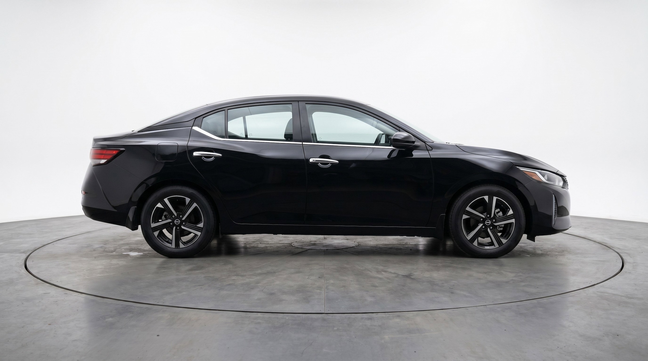 Thumbnail: 2025 Nissan Sentra - 9