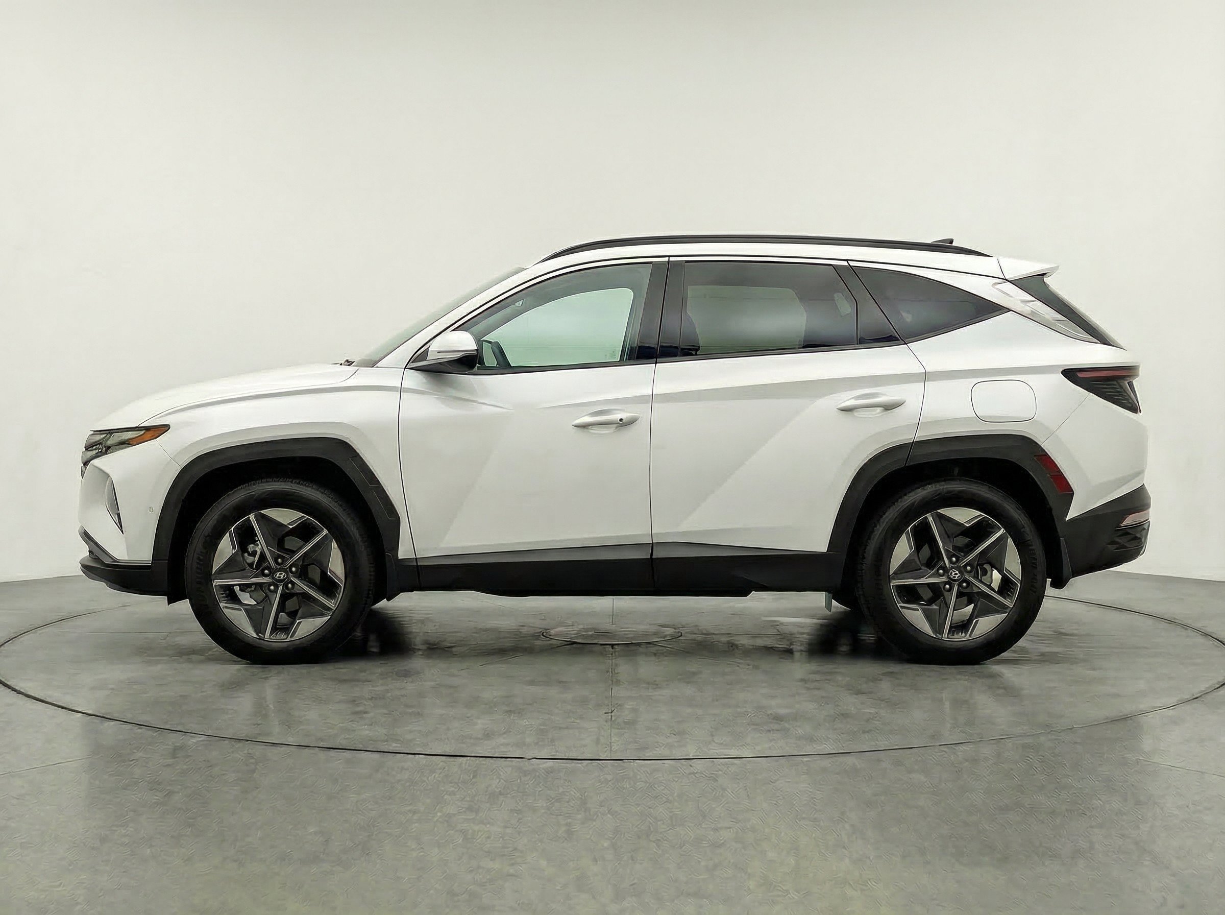 Thumbnail: 2026 Hyundai Tucson - 3
