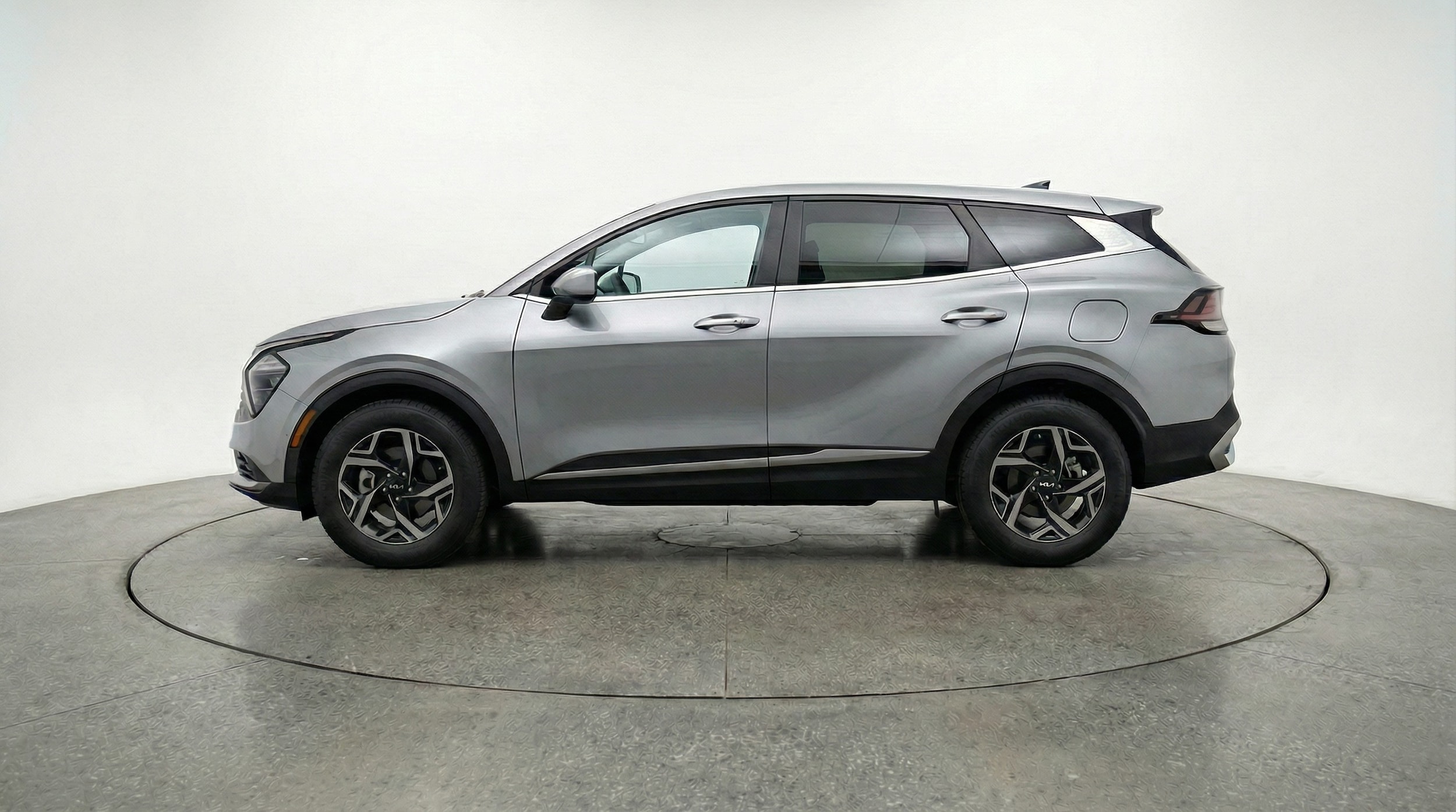 Thumbnail: 2025 Kia Sportage - 4