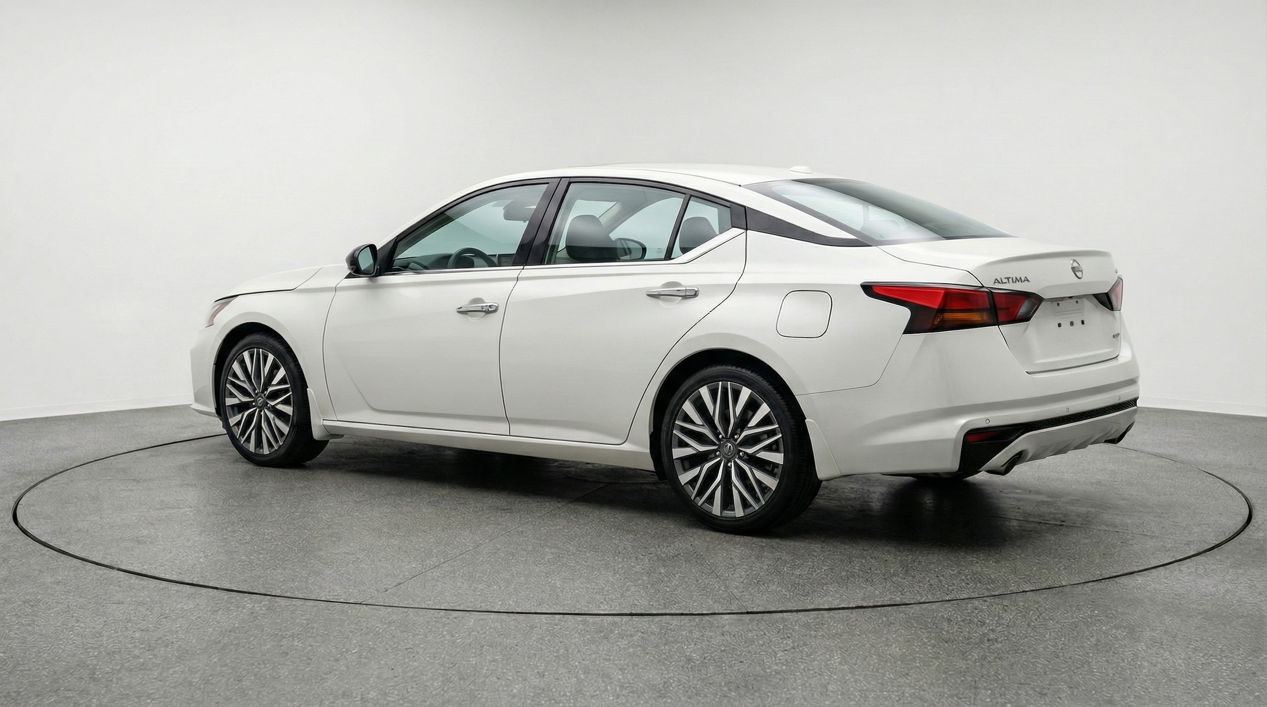 Thumbnail: 2025 Nissan Altima - 5