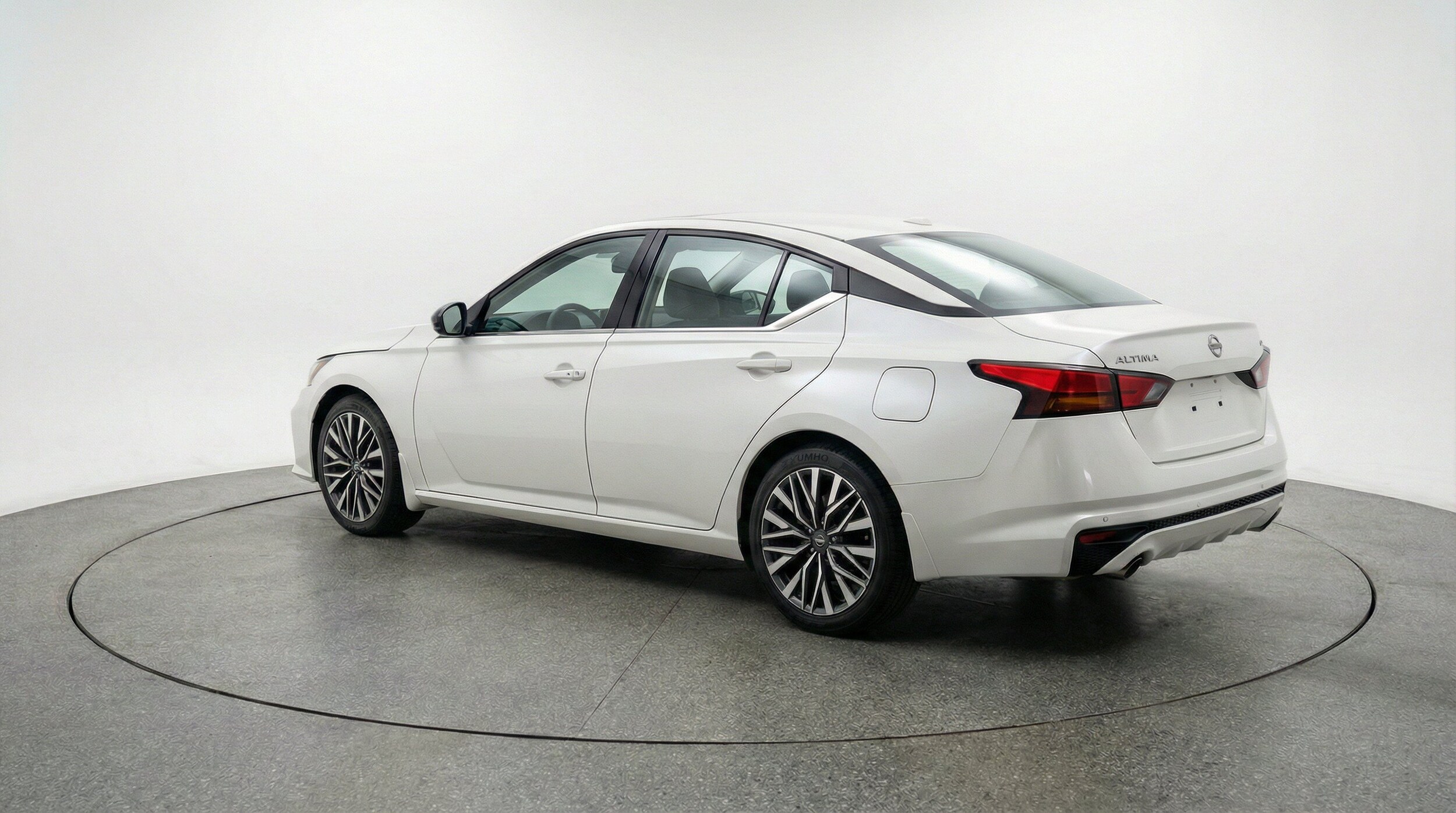 Thumbnail: 2025 Nissan Altima - 5