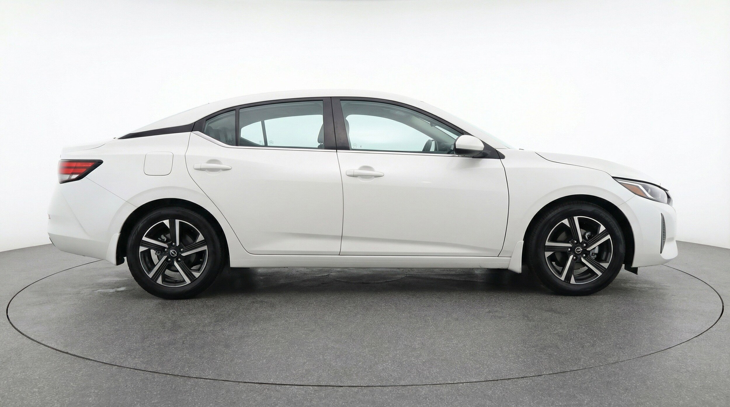 Thumbnail: 2025 Nissan Sentra - 9