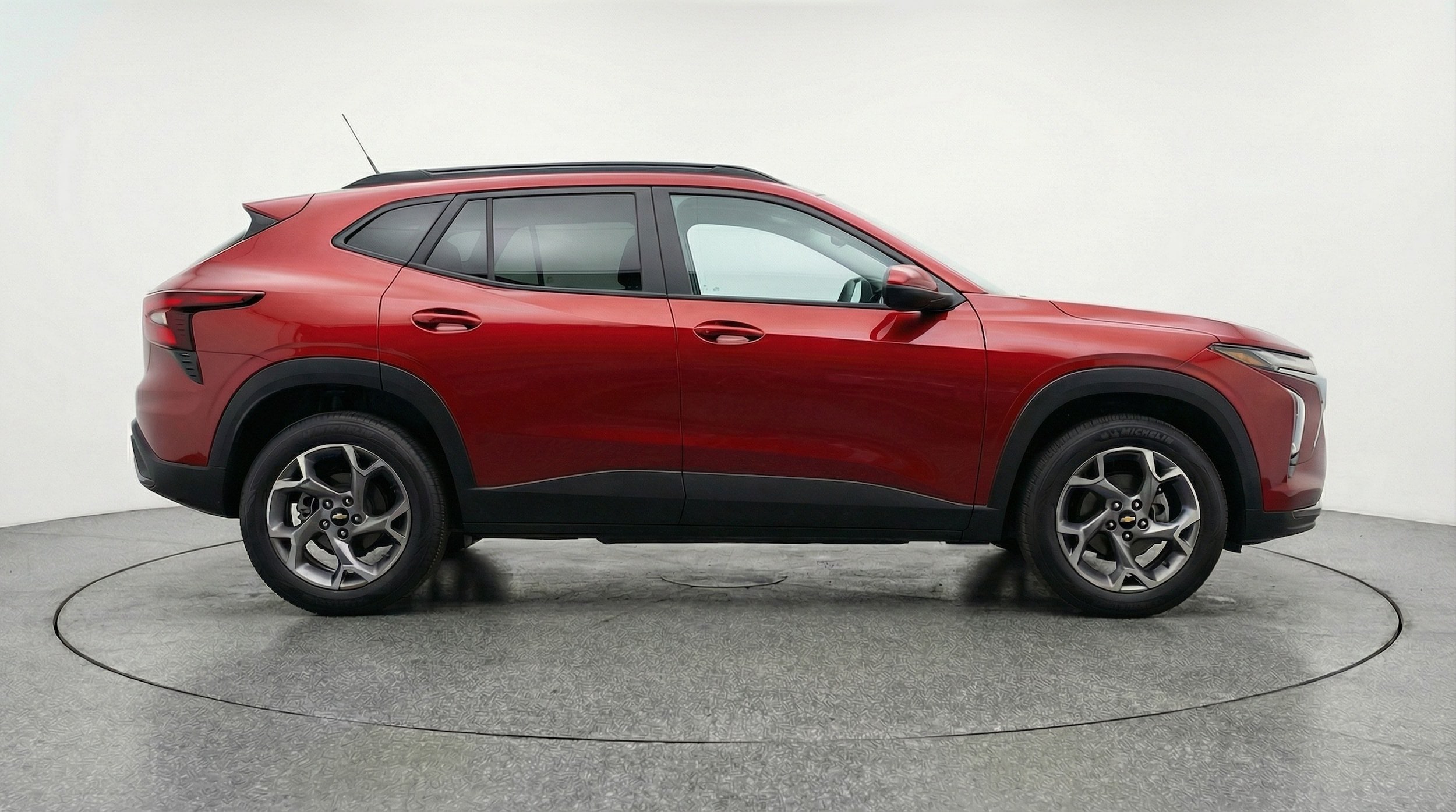 Thumbnail: 2025 Chevrolet Trax - 8