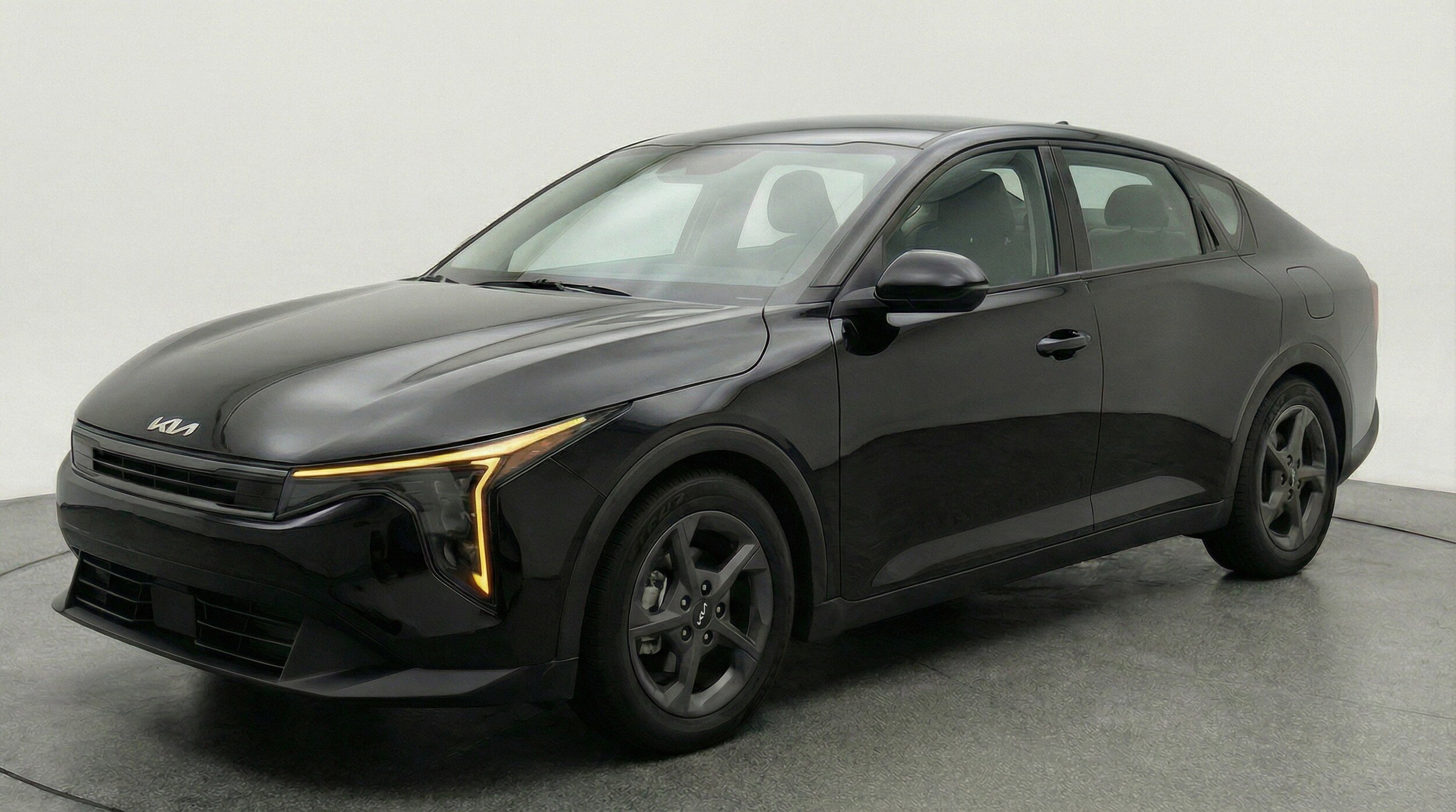 Thumbnail: 2025 Kia K4 - 2