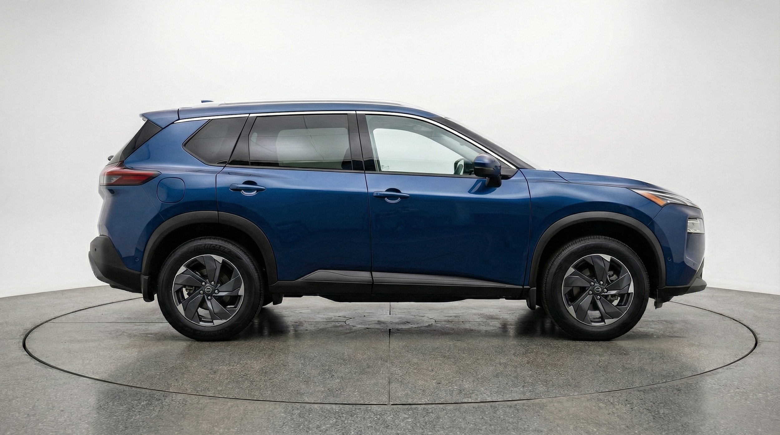 Thumbnail: 2025 Nissan Rogue - 8