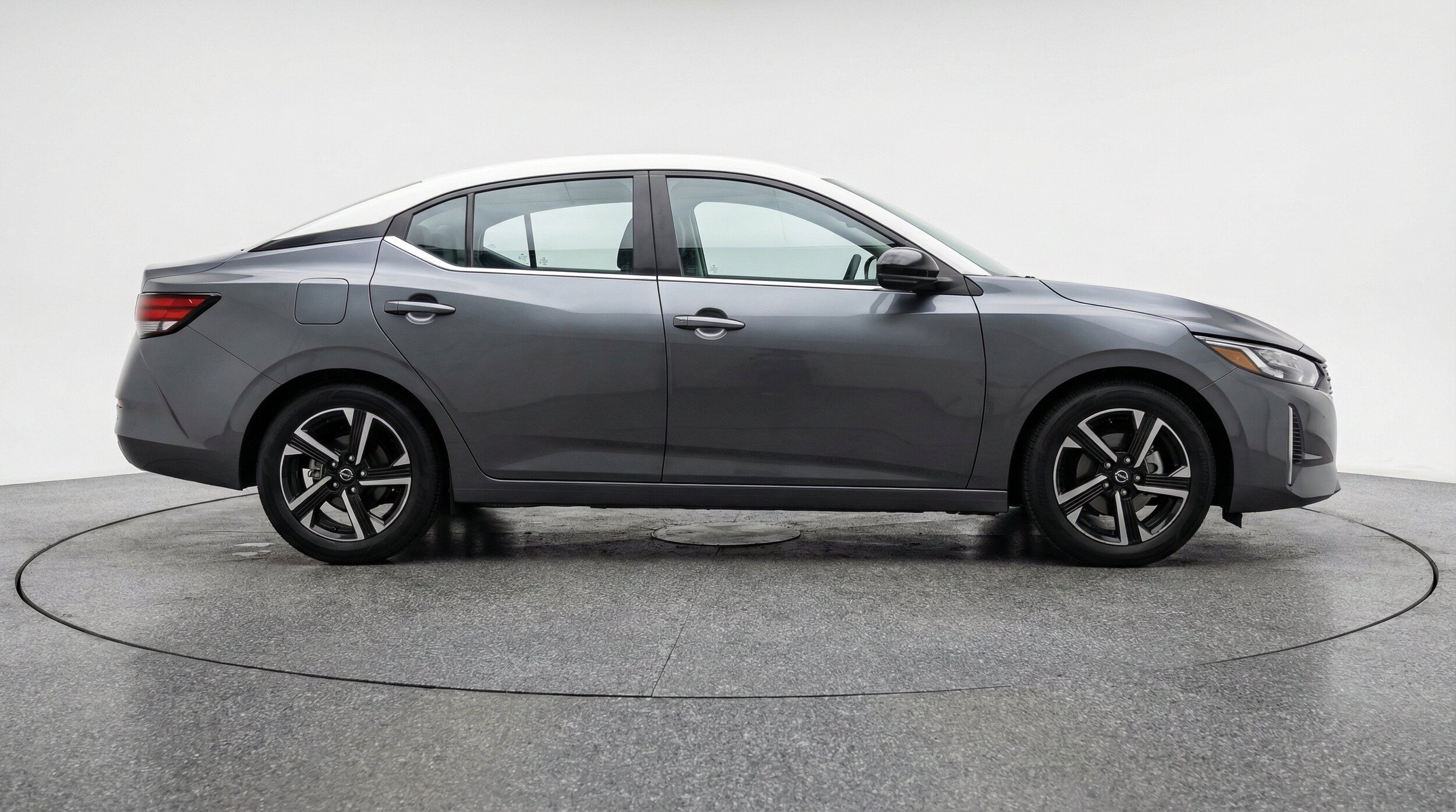 Thumbnail: 2025 Nissan Sentra - 11