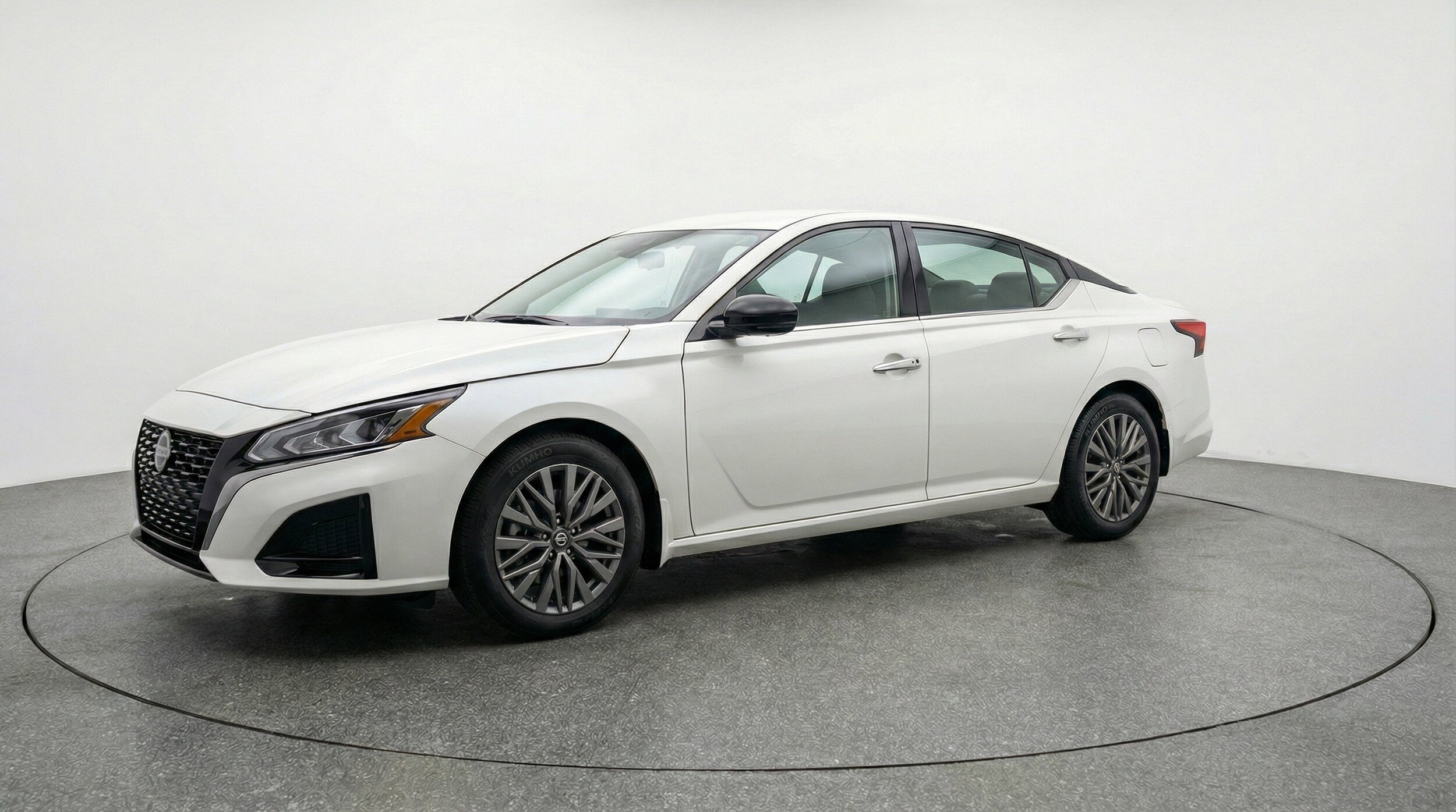 Thumbnail: 2025 Nissan Altima - 2