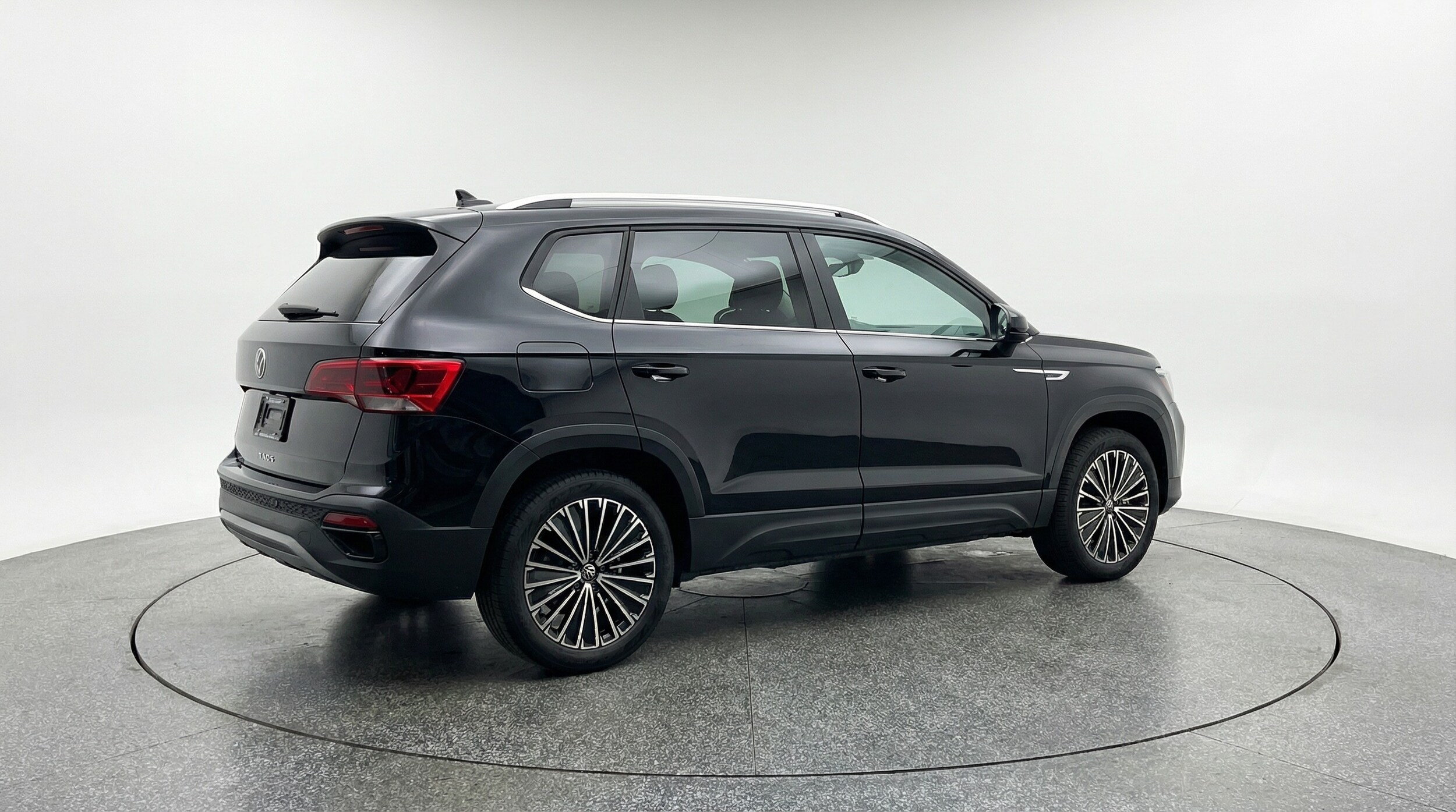 Thumbnail: 2025 Volkswagen Taos - 7