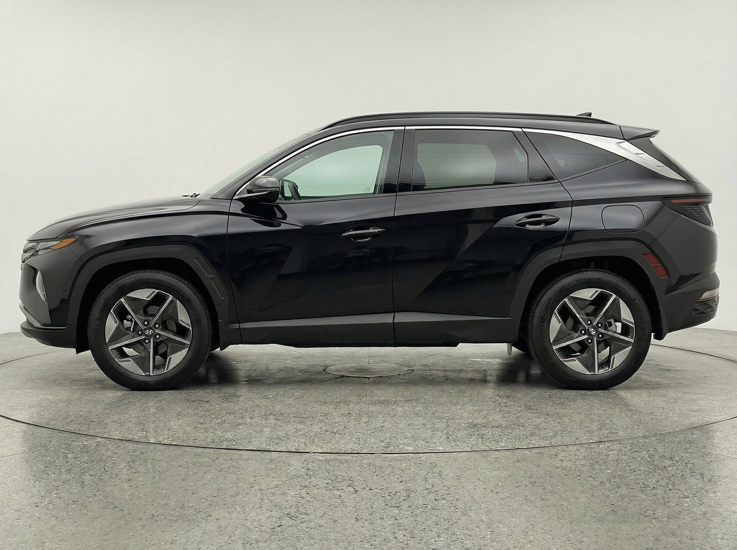 Thumbnail: 2026 Hyundai Tucson - 3