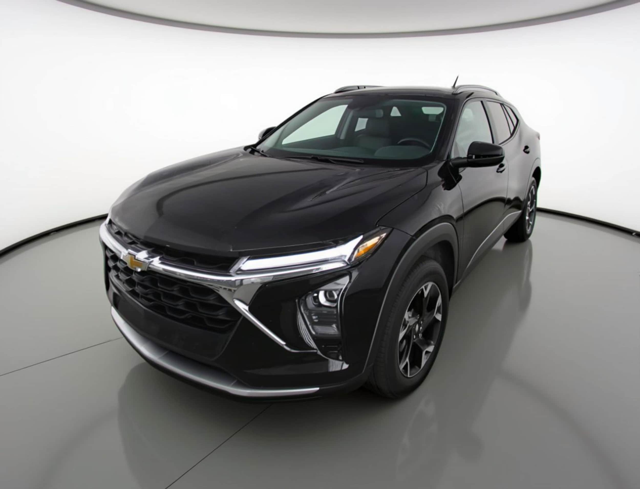 Thumbnail: 2025 Chevrolet Trax - 3