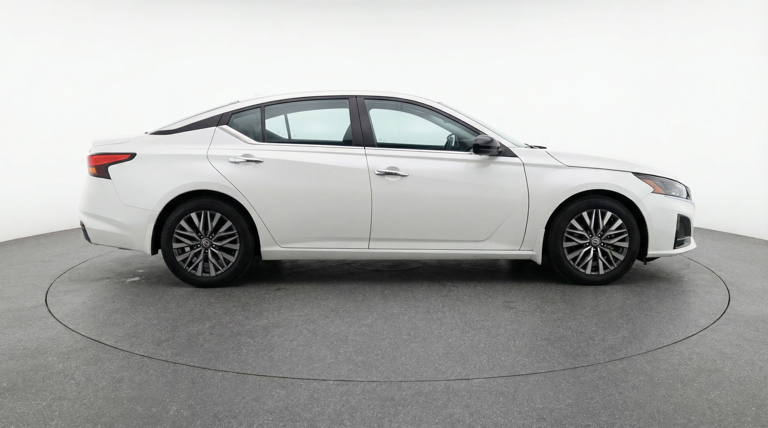 Thumbnail: 2025 Nissan Altima - 8