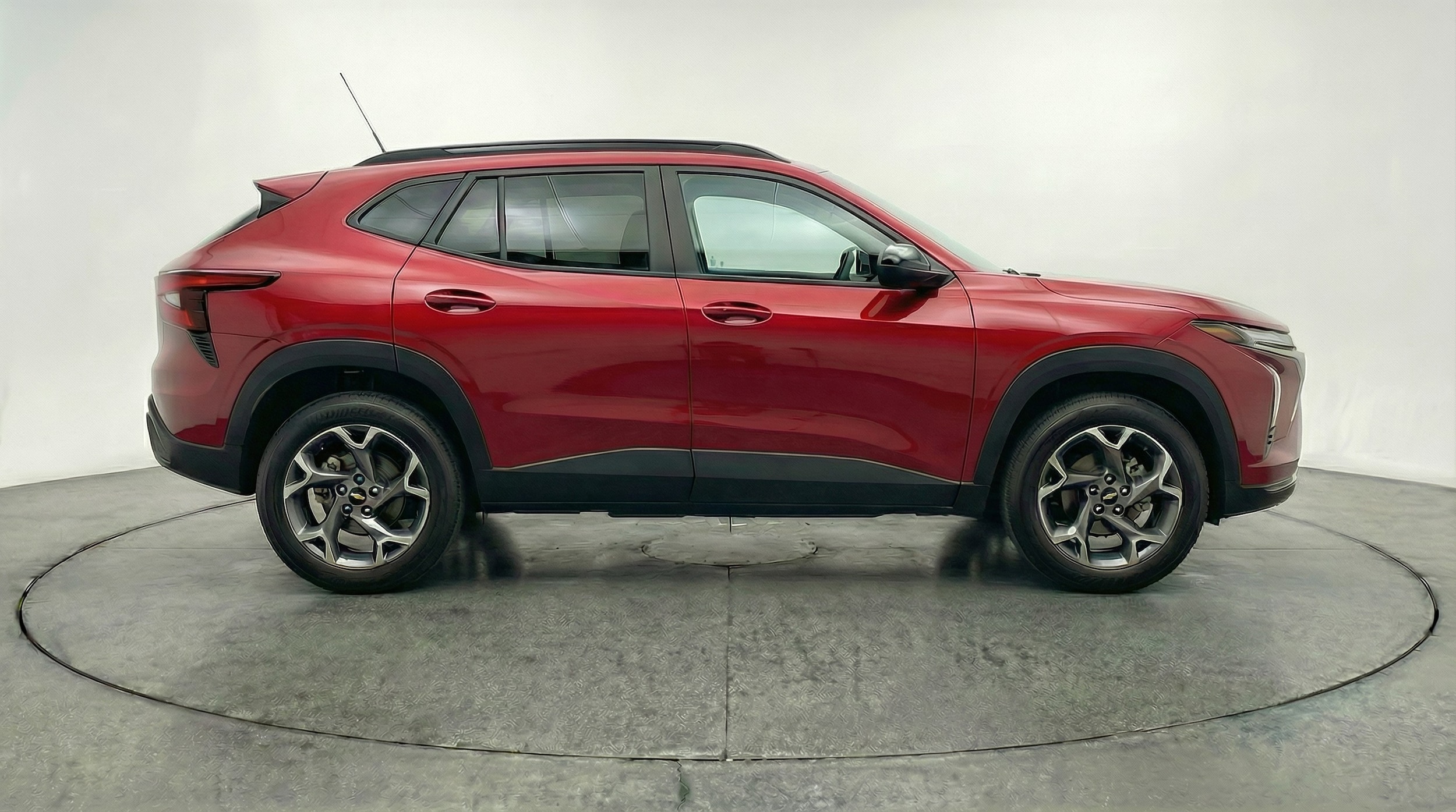 Thumbnail: 2025 Chevrolet Trax - 8