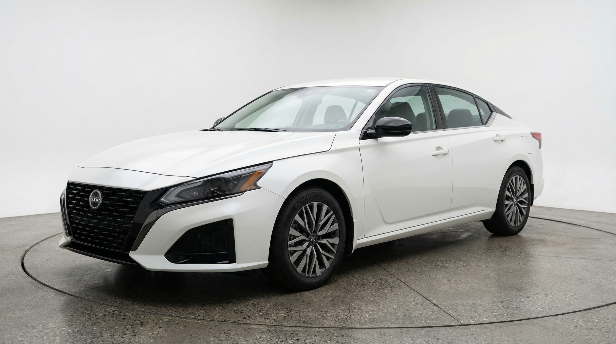 Thumbnail: 2025 Nissan Altima - 3