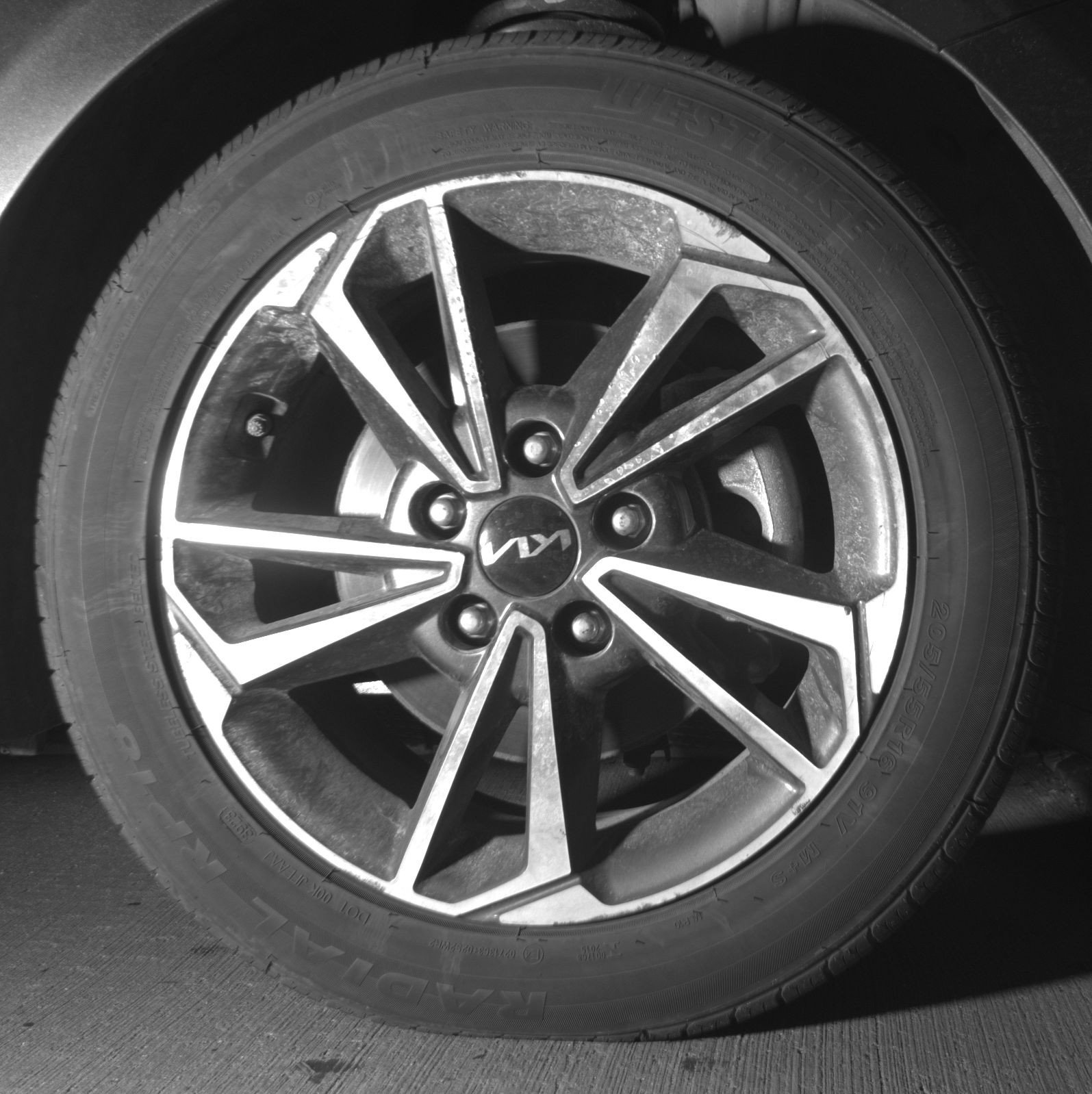 Thumbnail: 2023 Kia Forte - 12