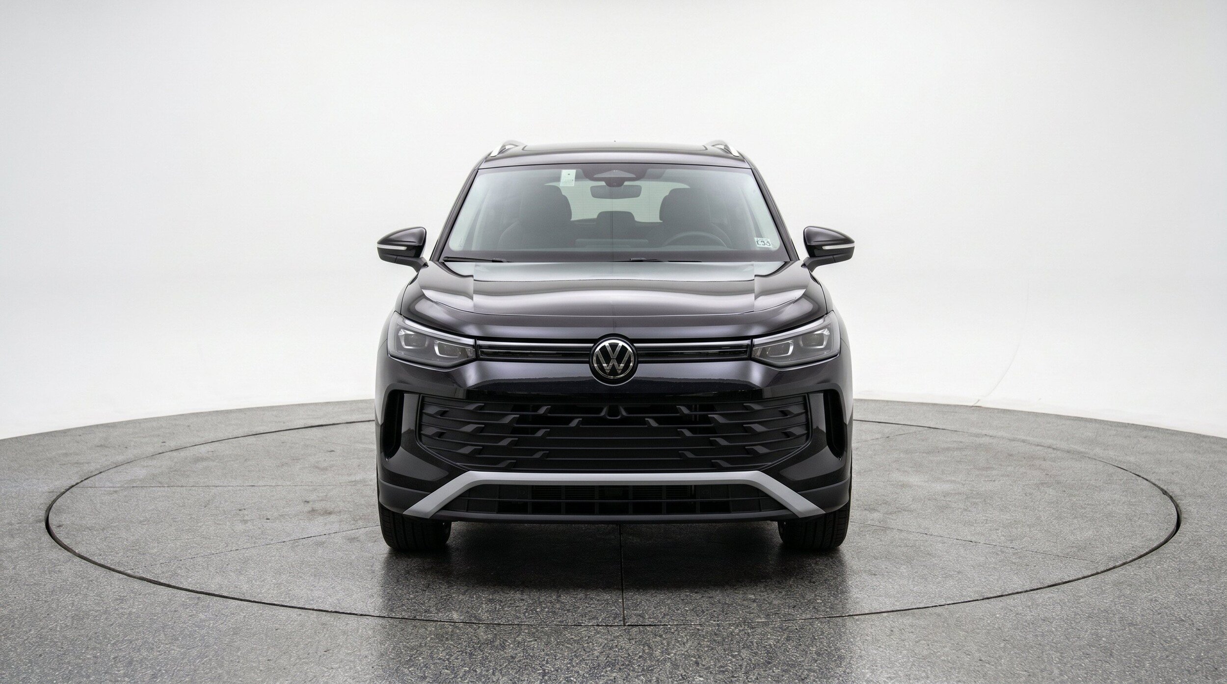Thumbnail: 2026 Volkswagen Tiguan - 2