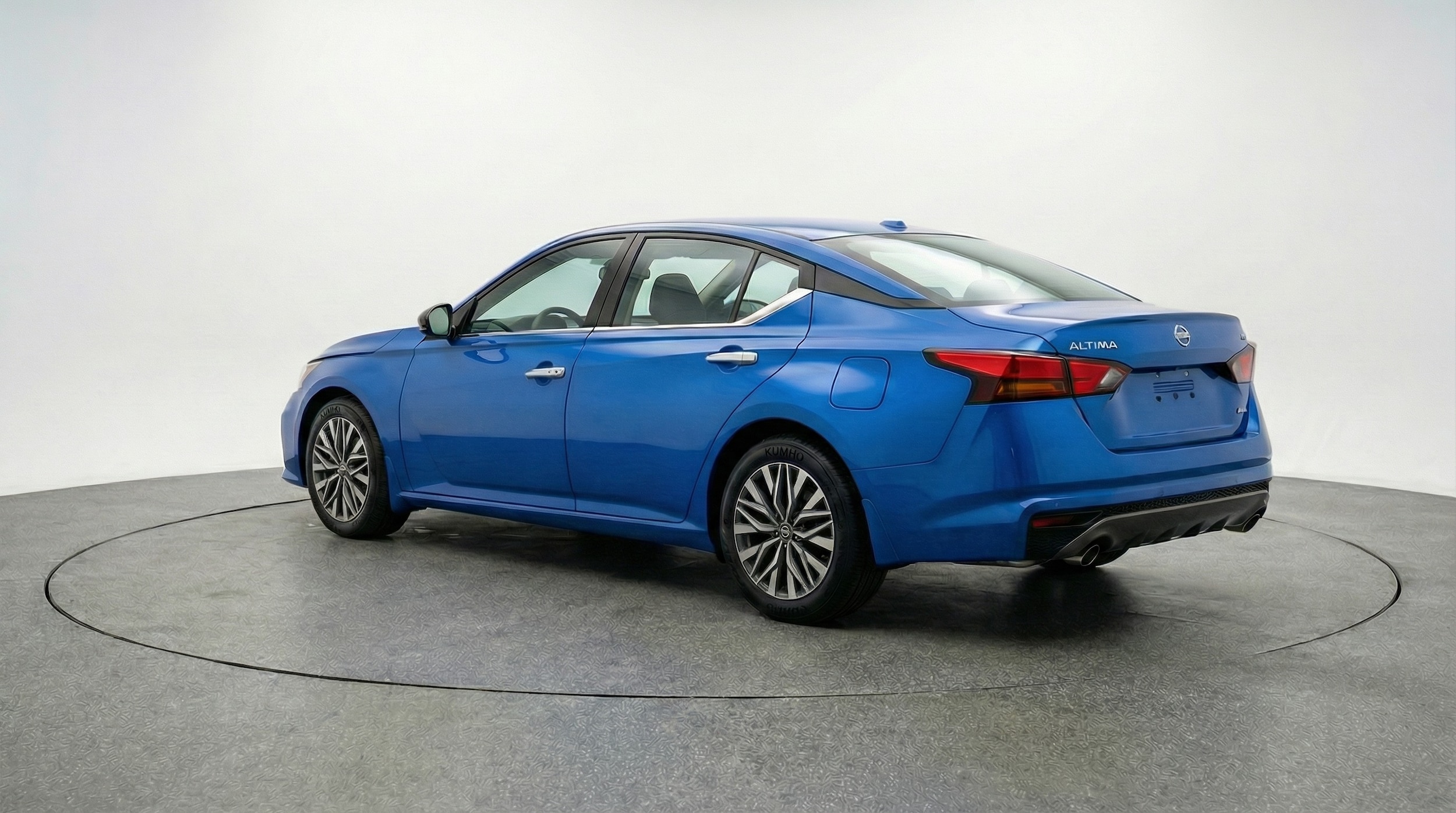 Thumbnail: 2025 Nissan Altima - 5