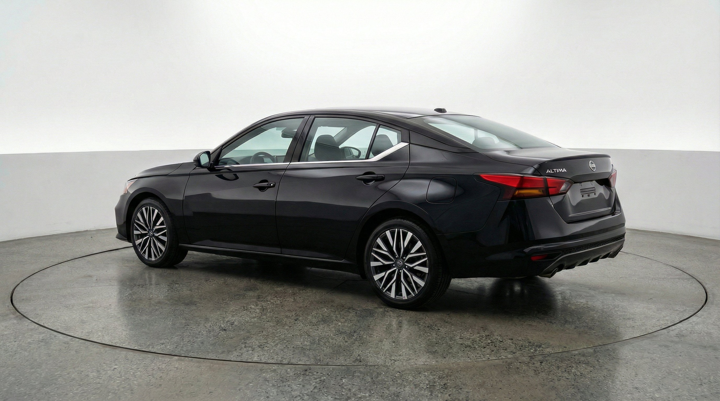 Thumbnail: 2025 Nissan Altima - 6